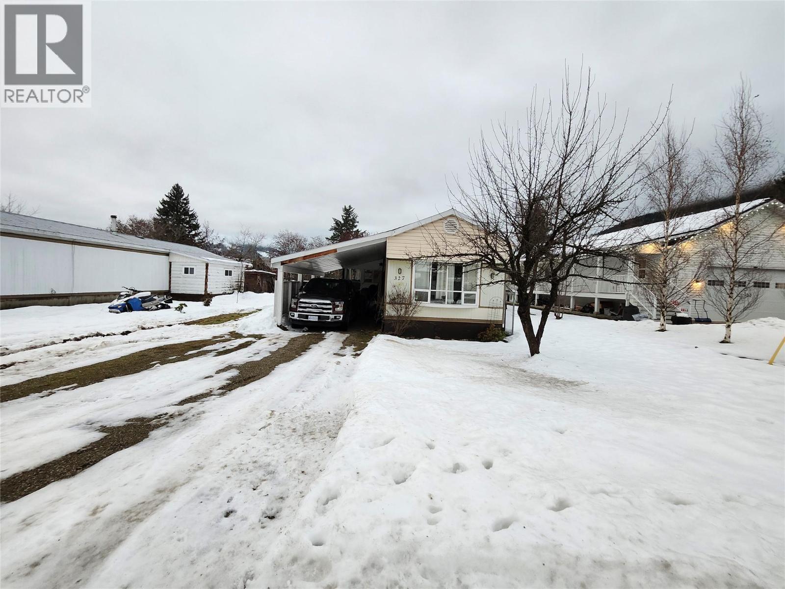 327 Edward Street, Revelstoke, British Columbia  V0E 2S0 - Photo 3 - 10372312