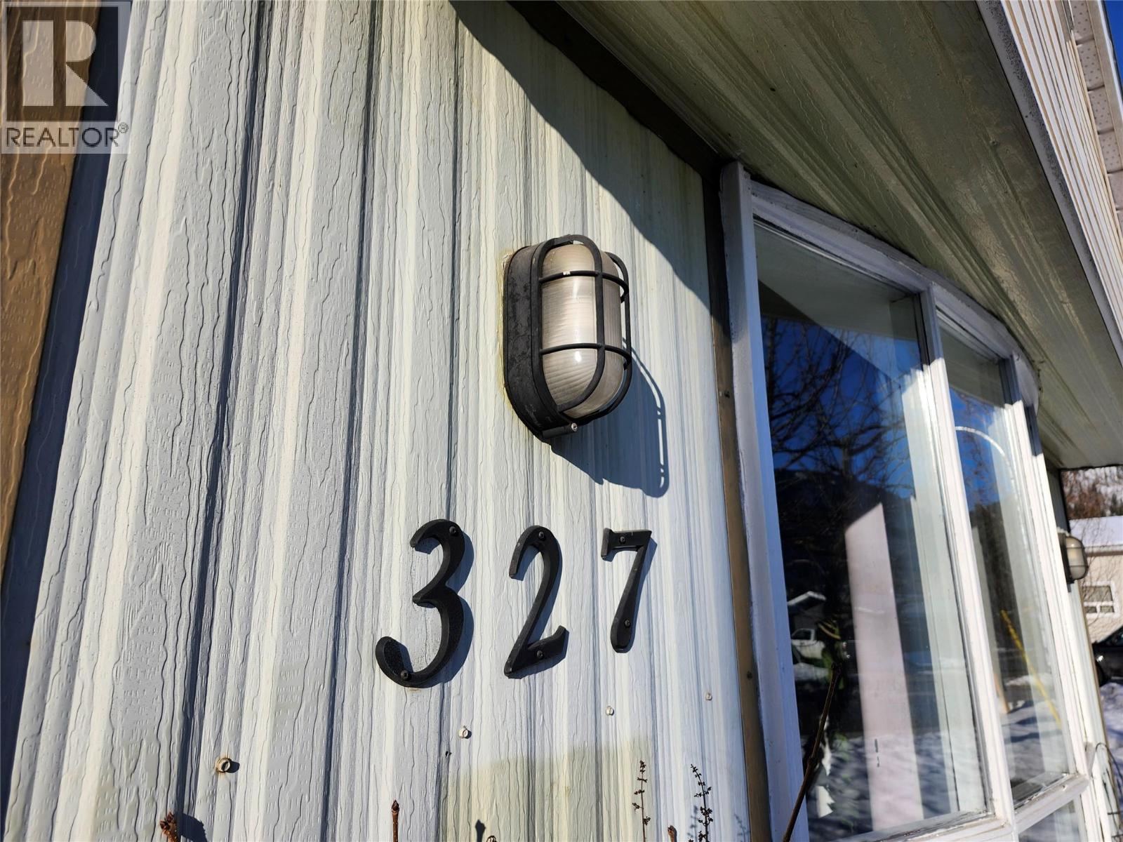 327 Edward Street, Revelstoke, British Columbia  V0E 2S0 - Photo 35 - 10372312
