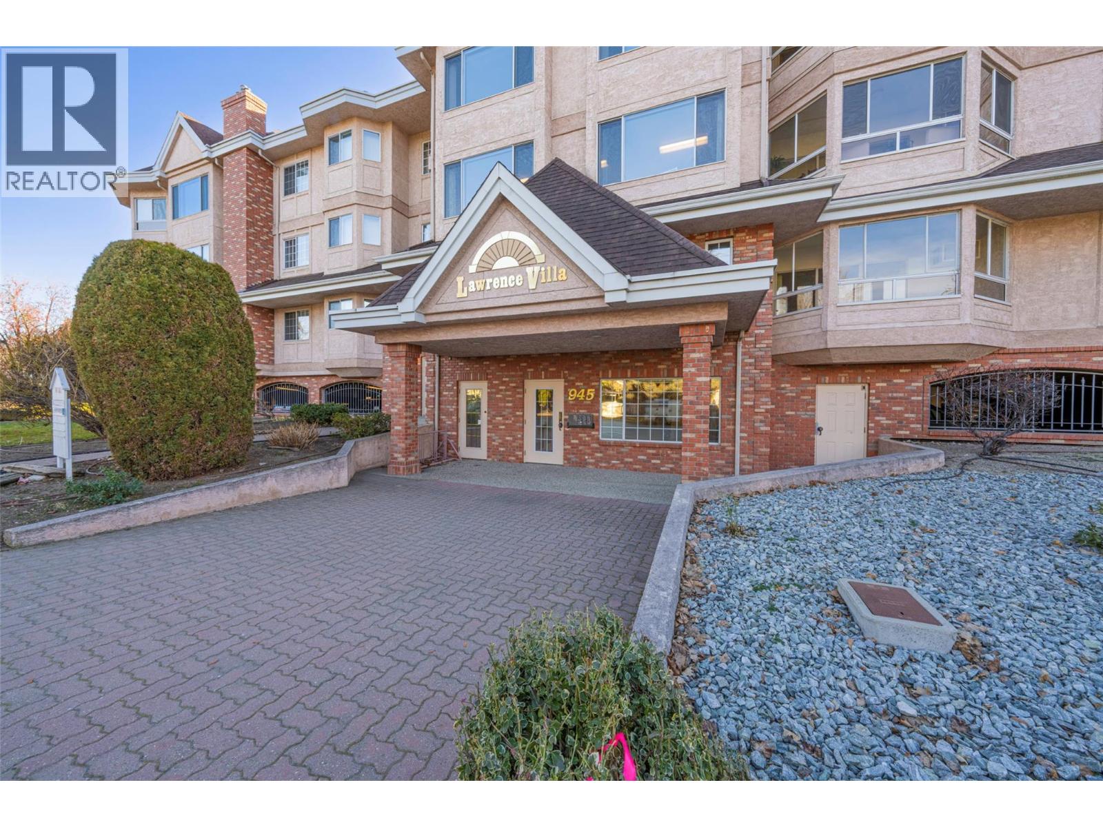945 Lawrence Avenue Unit# 308, Kelowna, British Columbia  V1Y 6M3 - Photo 2 - 10372319