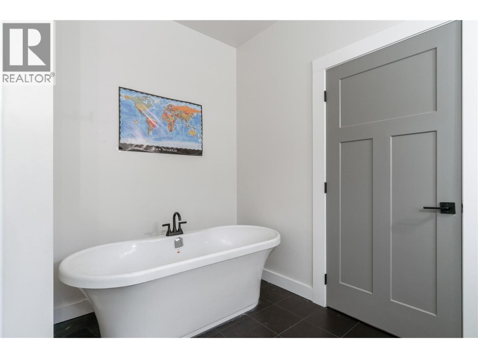 148 4th Avenue, Grindrod, British Columbia  V0E 1Y0 - Photo 21 - 10372295