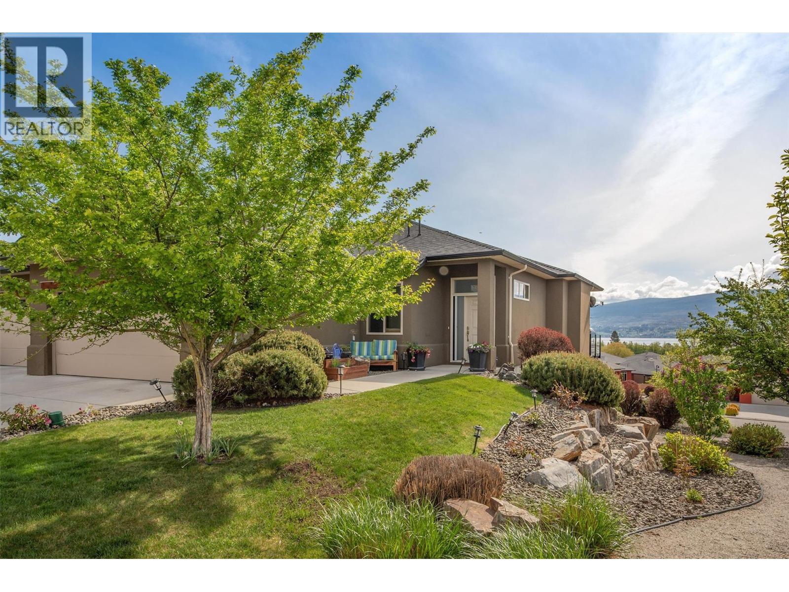 2135 Madera Court, Westbank, British Columbia  V4T 3H7 - Photo 2 - 10372797