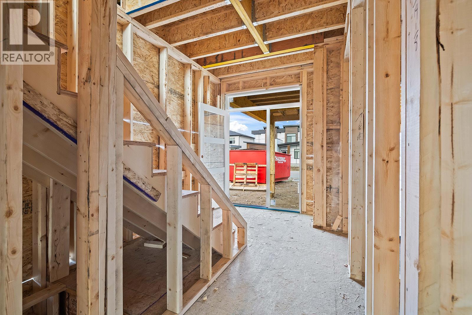 1715 Treffry Place, Summerland, British Columbia  V0H 1Z9 - Photo 5 - 10372525