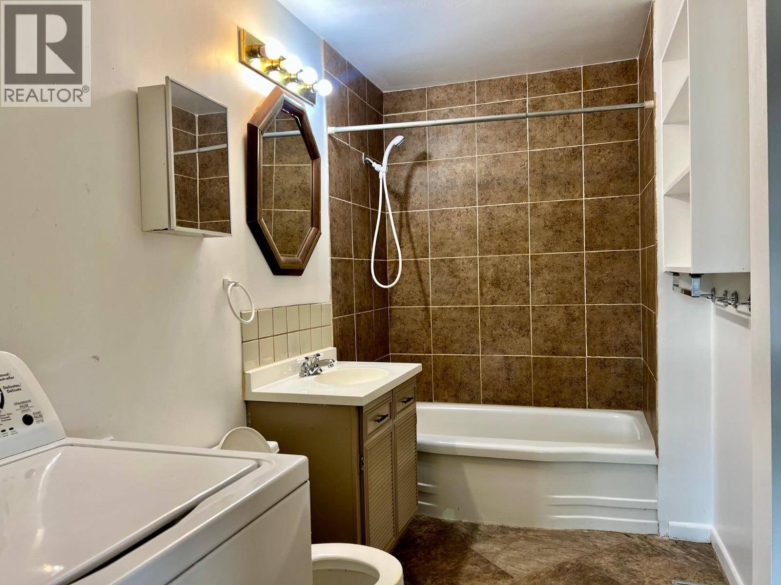 141 15th Avenue N, Creston, British Columbia  V0B 1G0 - Photo 10 - 10372402