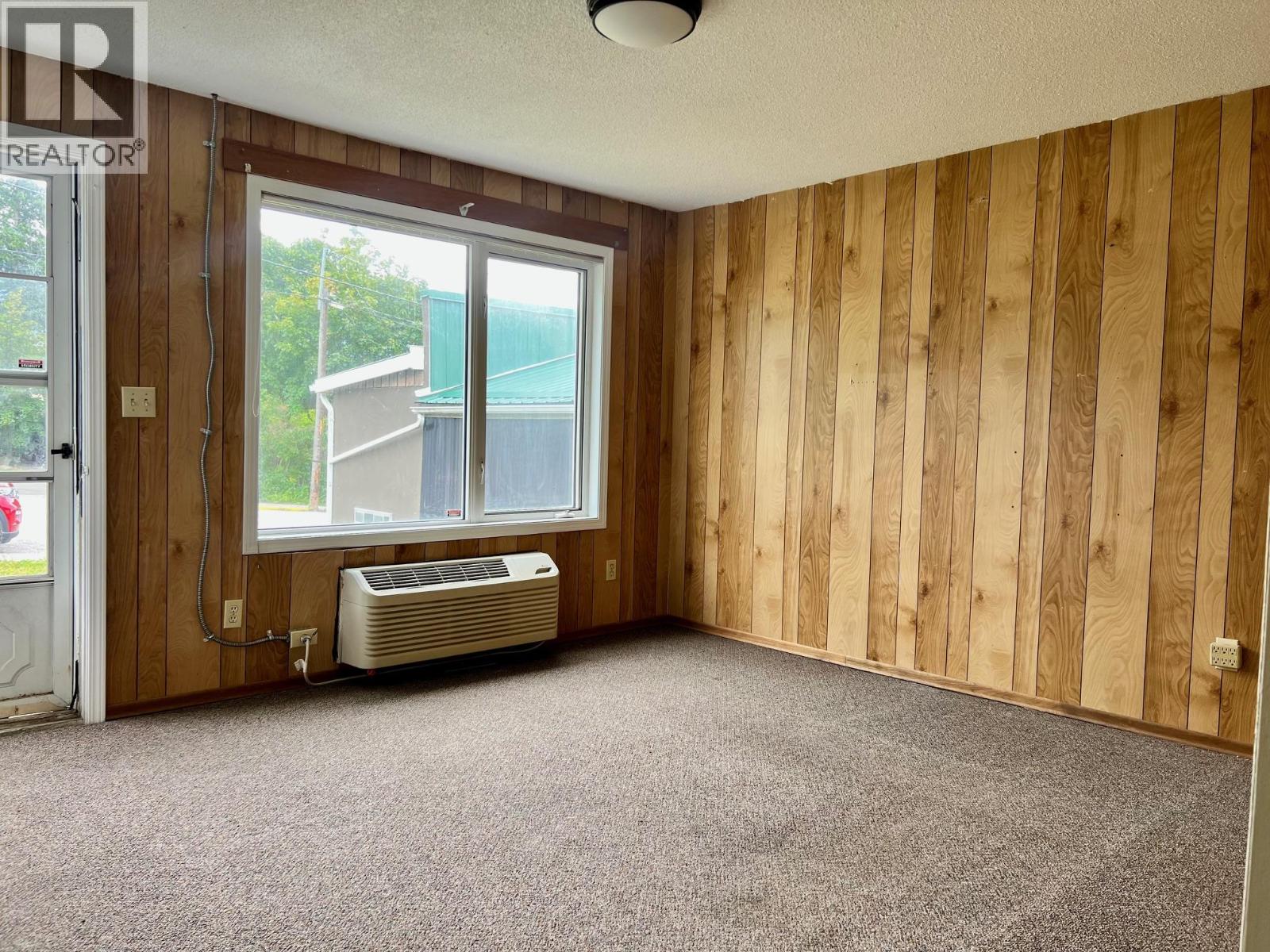 141 15th Avenue N, Creston, British Columbia  V0B 1G0 - Photo 11 - 10372402