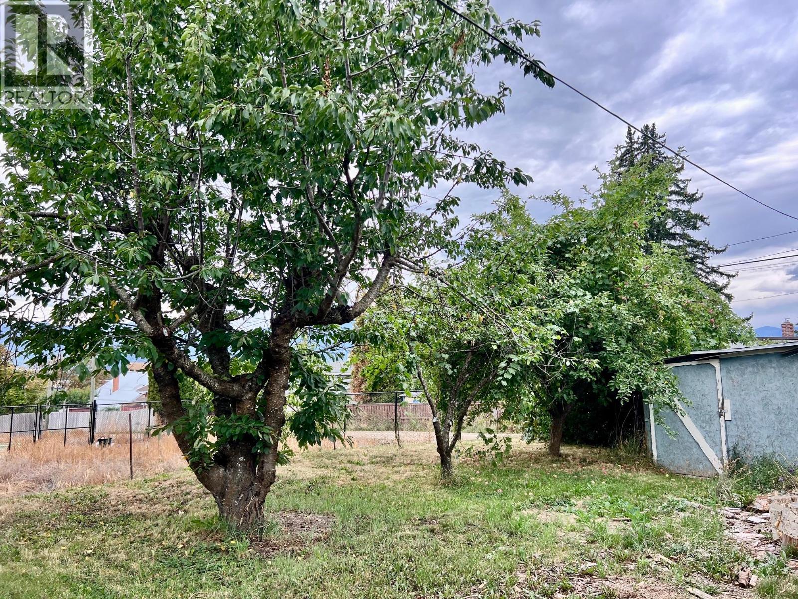 141 15th Avenue N, Creston, British Columbia  V0B 1G0 - Photo 16 - 10372402