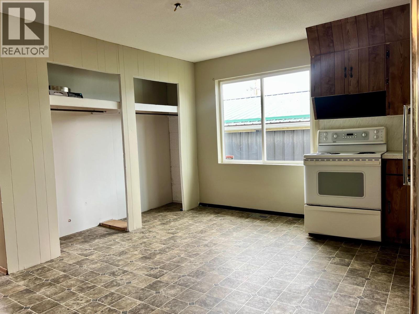 141 15th Avenue N, Creston, British Columbia  V0B 1G0 - Photo 5 - 10372402