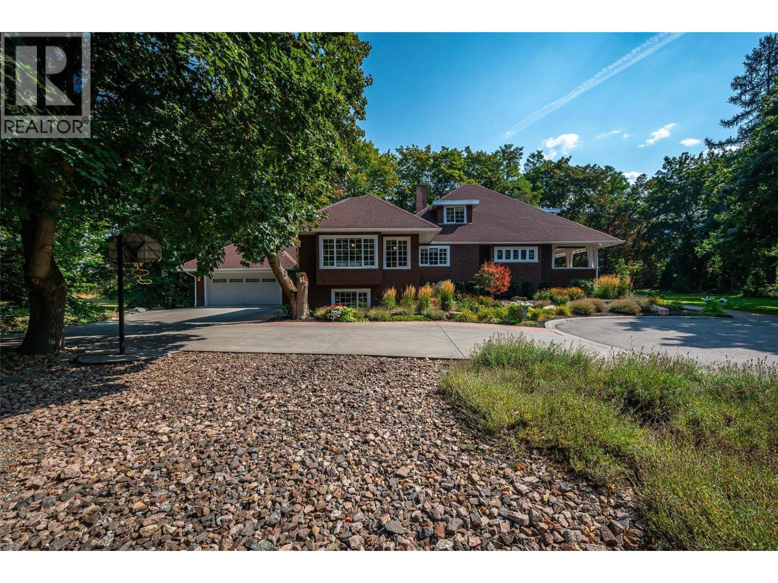 9310 Kalamalka Road, Coldstream, British Columbia  V1B 1L1 - Photo 15 - 10372923