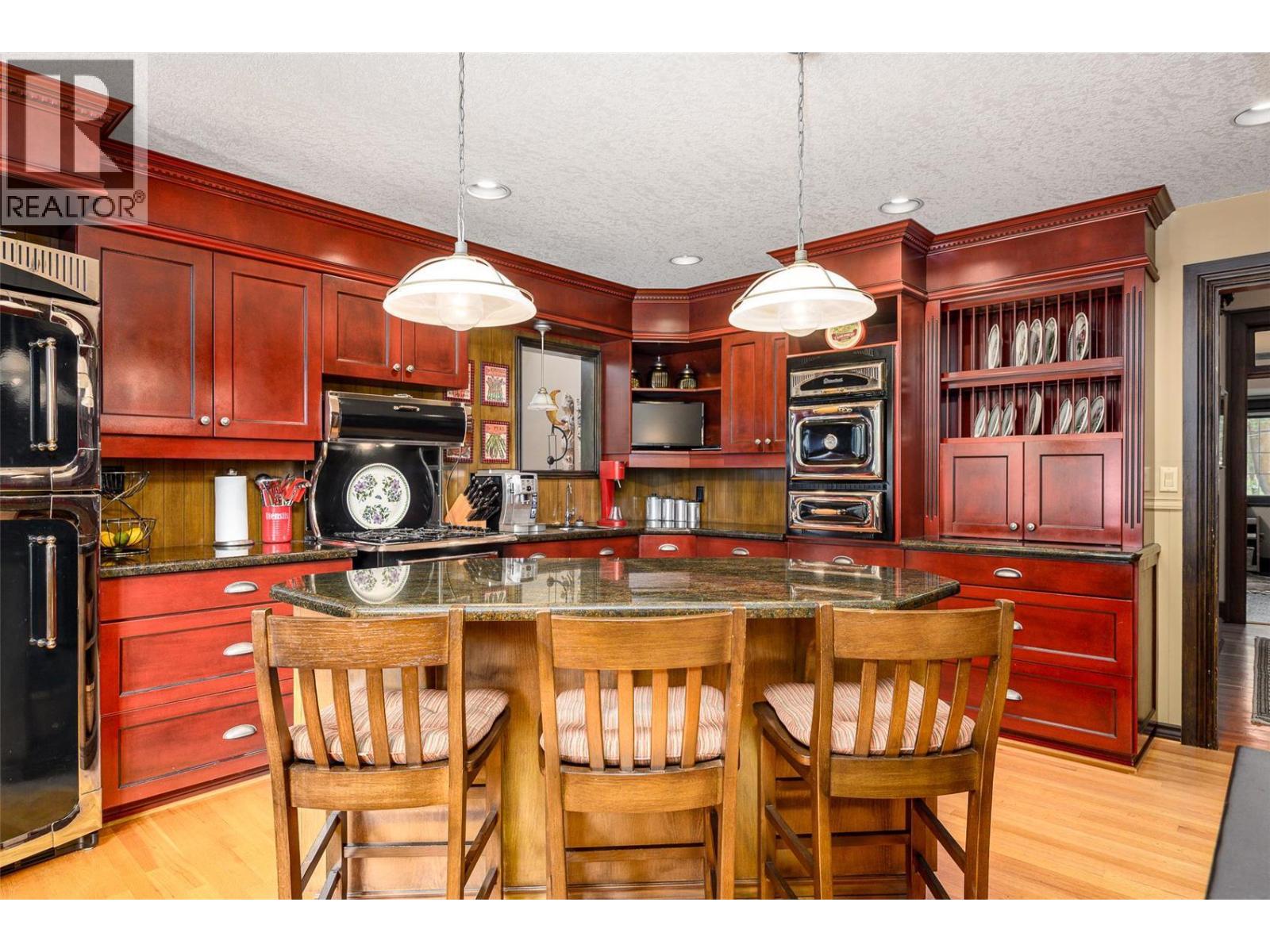 9310 Kalamalka Road, Coldstream, British Columbia  V1B 1L1 - Photo 29 - 10372923