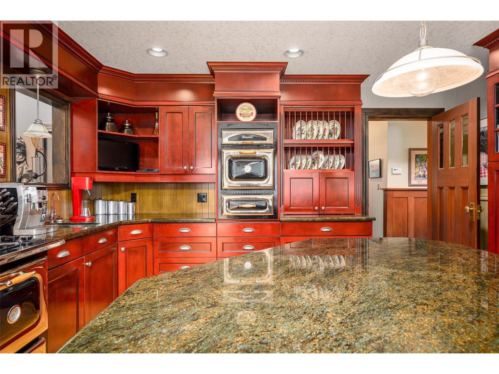 9310 Kalamalka Road, Coldstream, British Columbia  V1B 1L1 - Photo 30 - 10372923