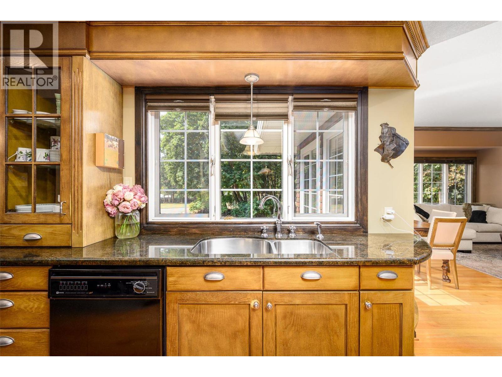 9310 Kalamalka Road, Coldstream, British Columbia  V1B 1L1 - Photo 34 - 10372923