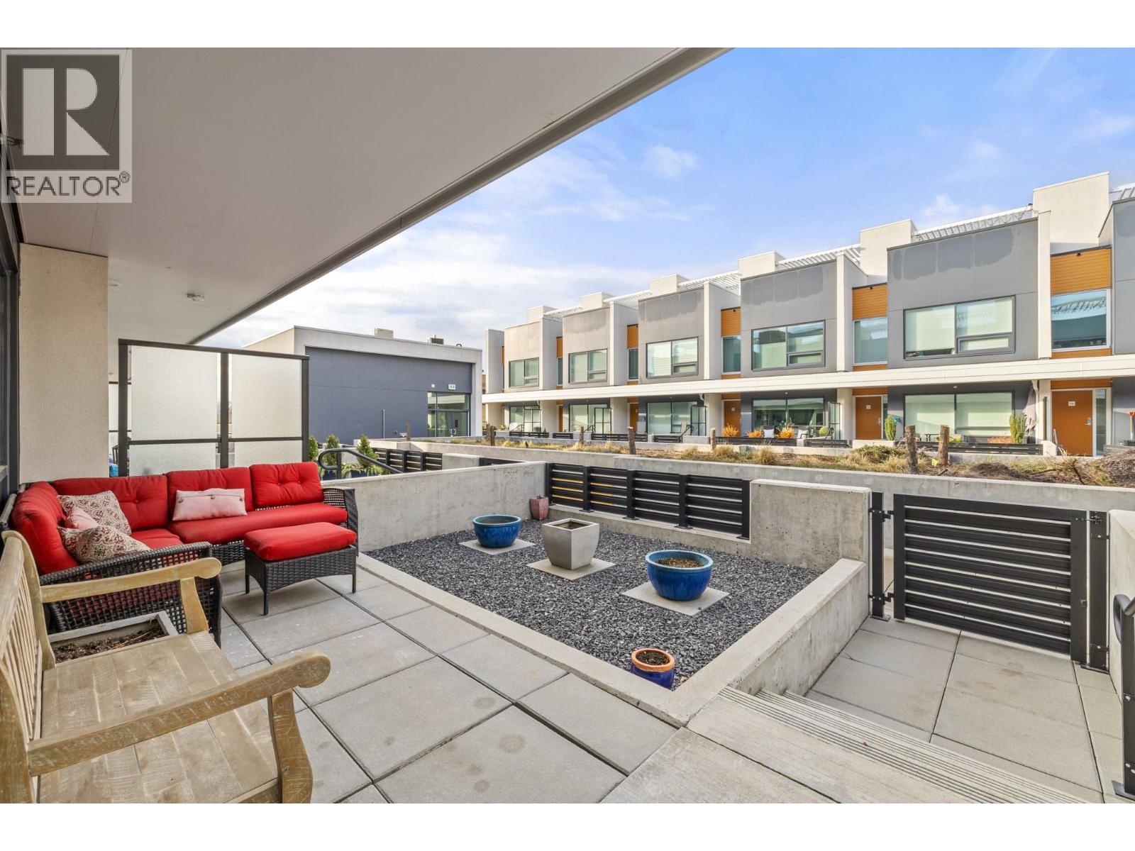 3030 Pandosy Street Unit# 316, Kelowna, British Columbia  V1Y 0C4 - Photo 2 - 10372811