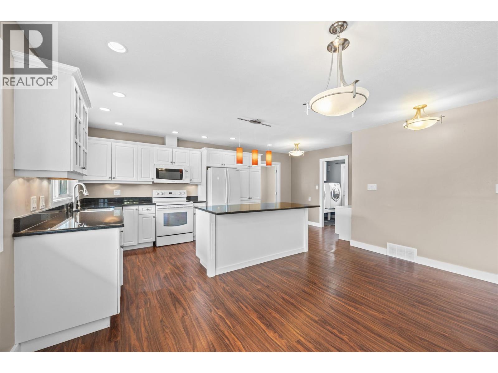 645 Mark Road, Kelowna, British Columbia  V1X 5G8 - Photo 11 - 10372691