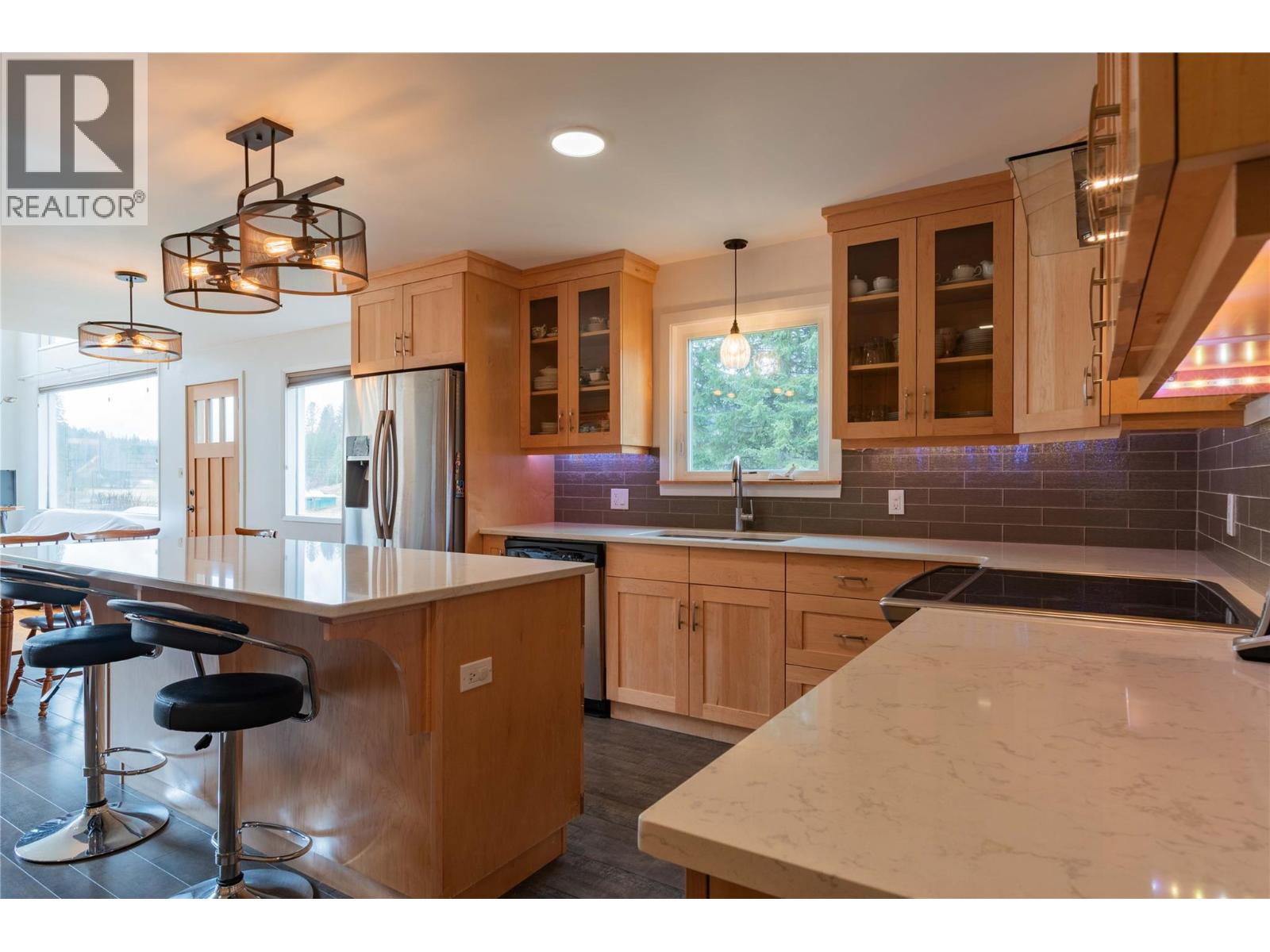 6943 Kanigan Road, Appledale, British Columbia  V0G 2J0 - Photo 21 - 10372926
