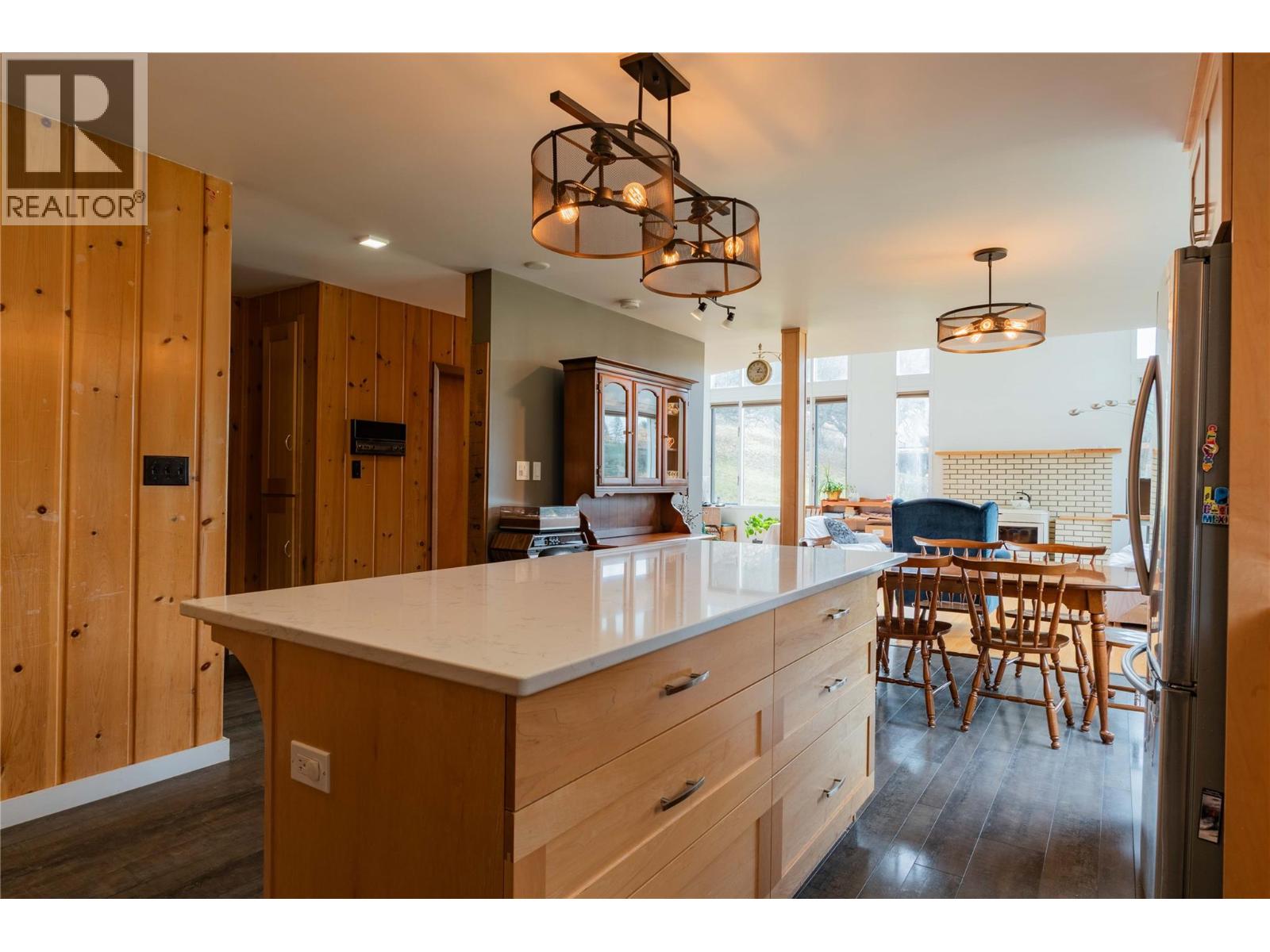 6943 Kanigan Road, Appledale, British Columbia  V0G 2J0 - Photo 22 - 10372926