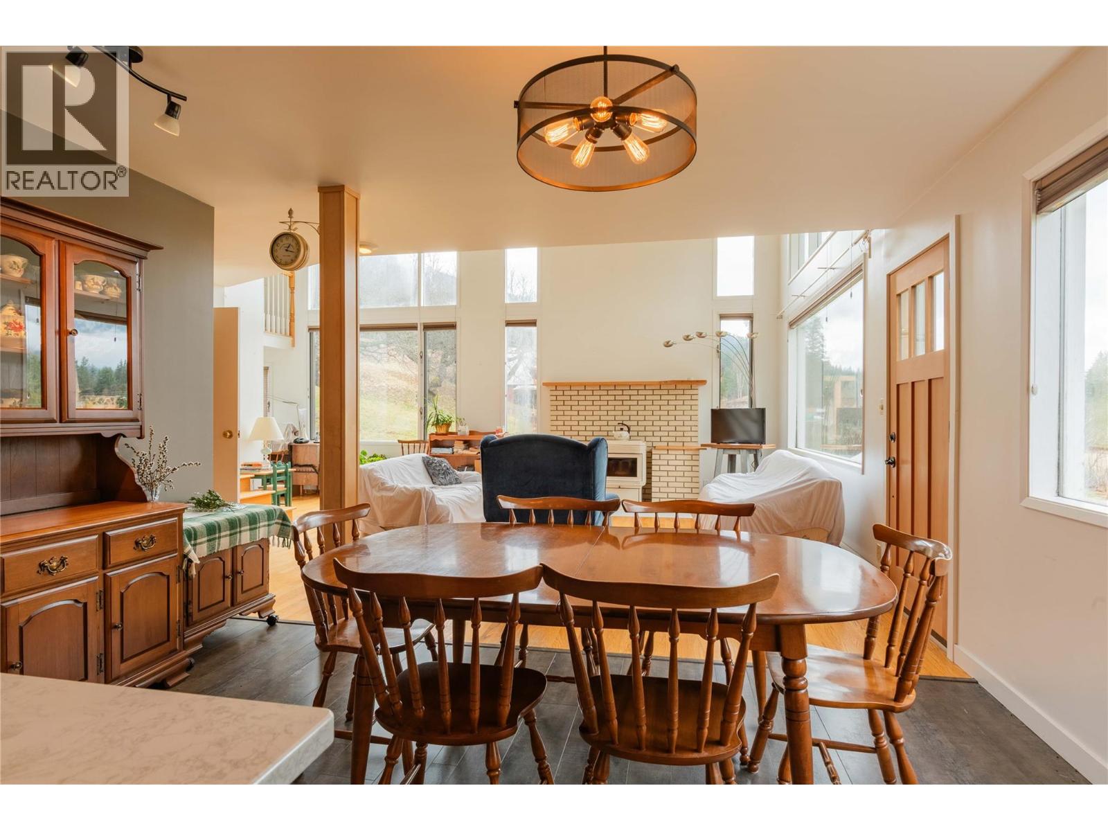 6943 Kanigan Road, Appledale, British Columbia  V0G 2J0 - Photo 27 - 10372926