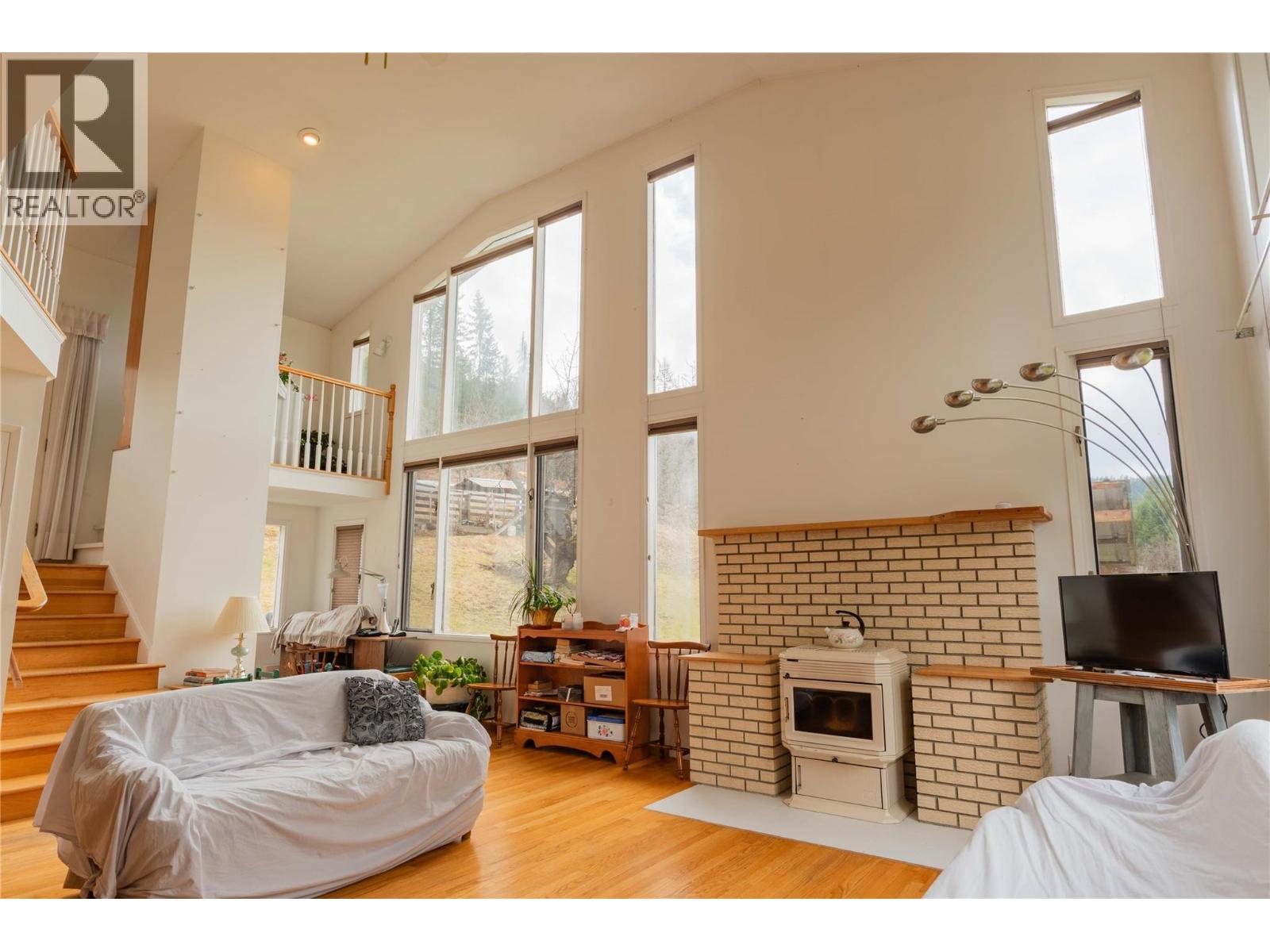 6943 Kanigan Road, Appledale, British Columbia  V0G 2J0 - Photo 30 - 10372926