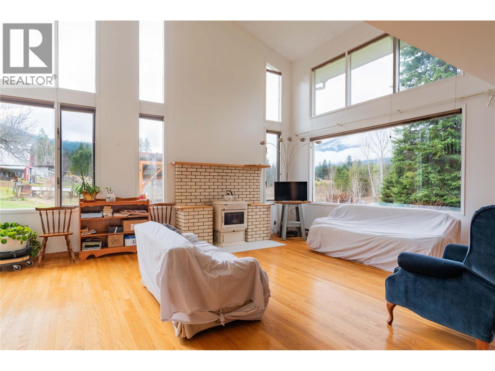 6943 Kanigan Road, Appledale, British Columbia  V0G 2J0 - Photo 34 - 10372926