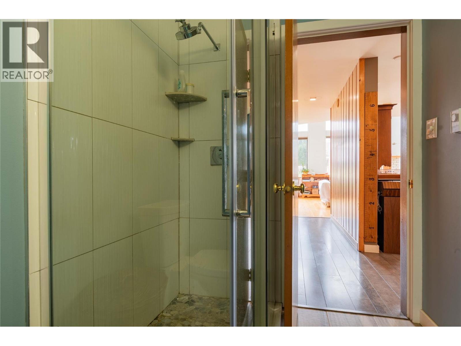 6943 Kanigan Road, Appledale, British Columbia  V0G 2J0 - Photo 37 - 10372926