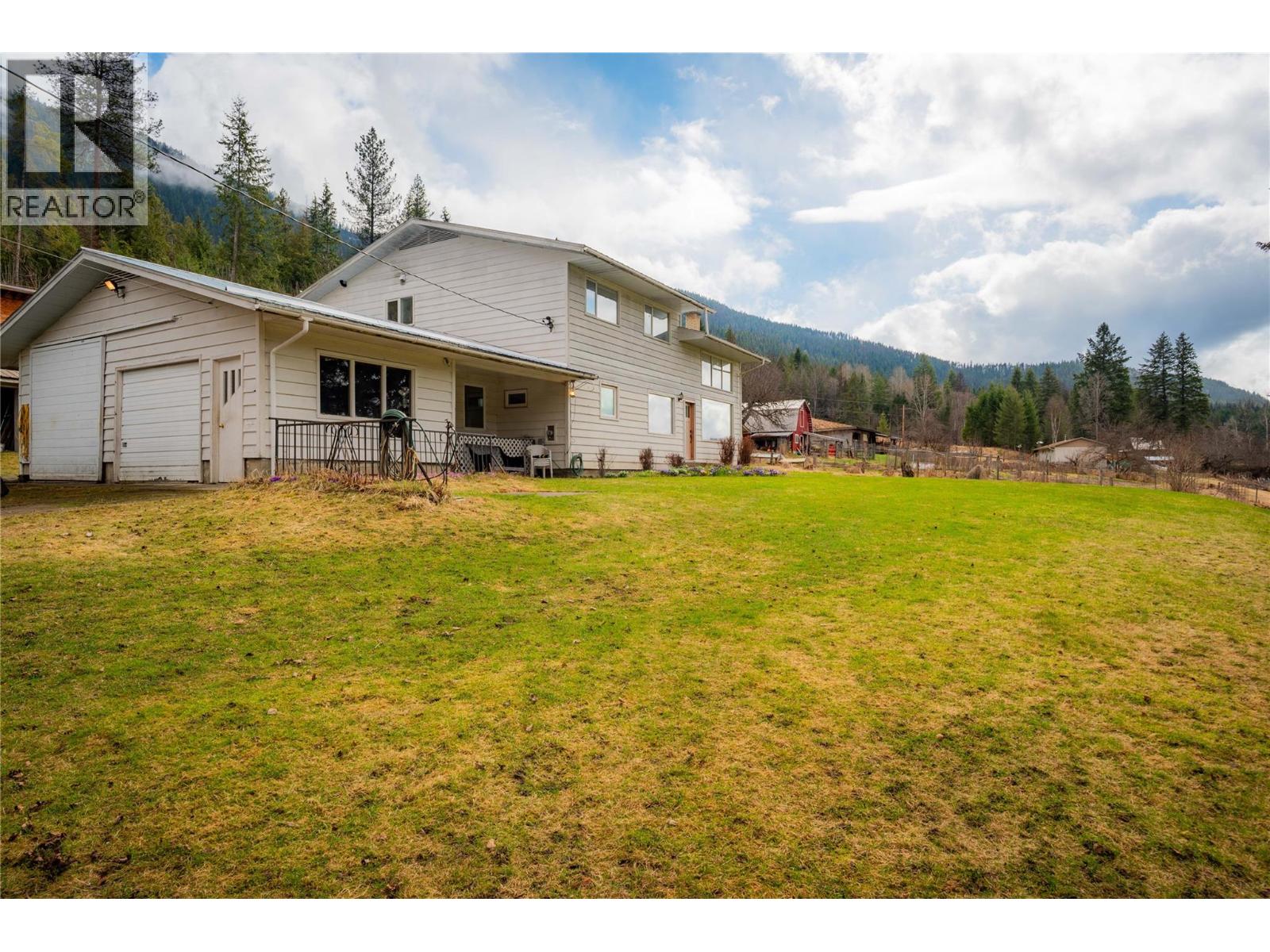 6943 Kanigan Road, Appledale, British Columbia  V0G 2J0 - Photo 64 - 10372926