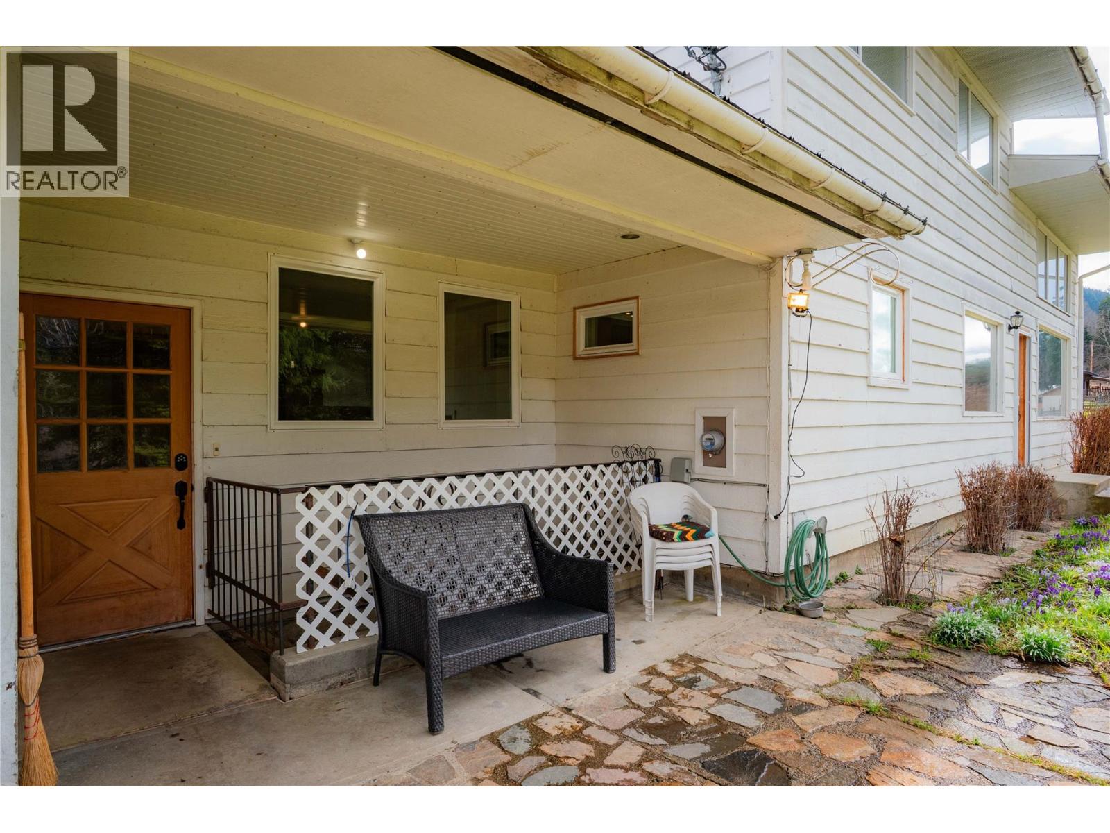 6943 Kanigan Road, Appledale, British Columbia  V0G 2J0 - Photo 67 - 10372926