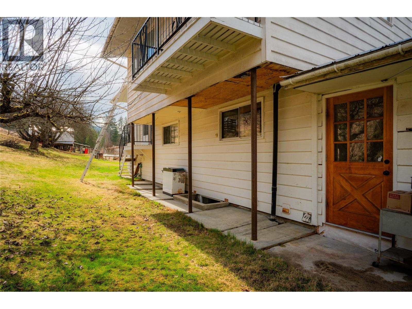 6943 Kanigan Road, Appledale, British Columbia  V0G 2J0 - Photo 82 - 10372926