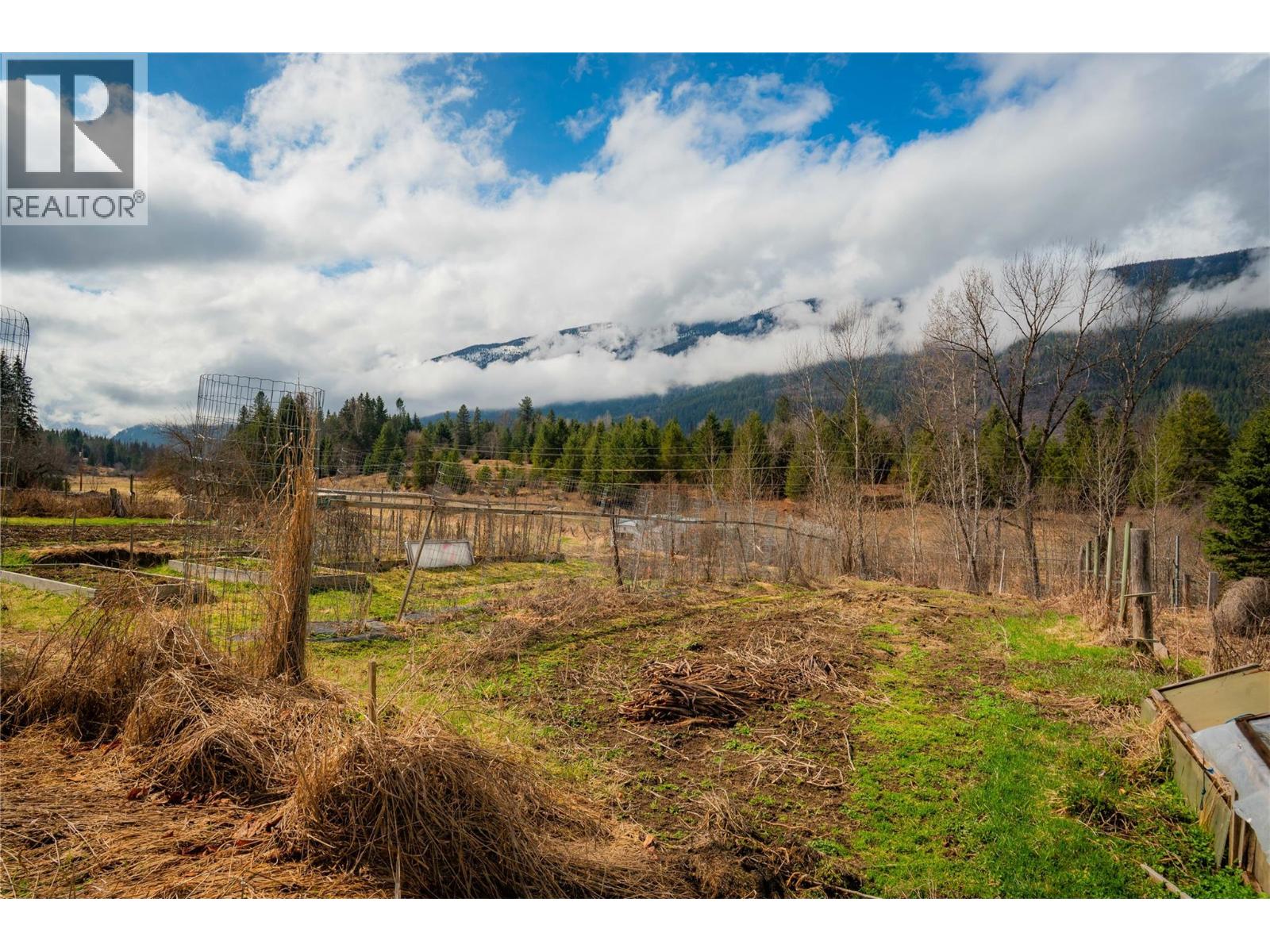 6943 Kanigan Road, Appledale, British Columbia  V0G 2J0 - Photo 84 - 10372926