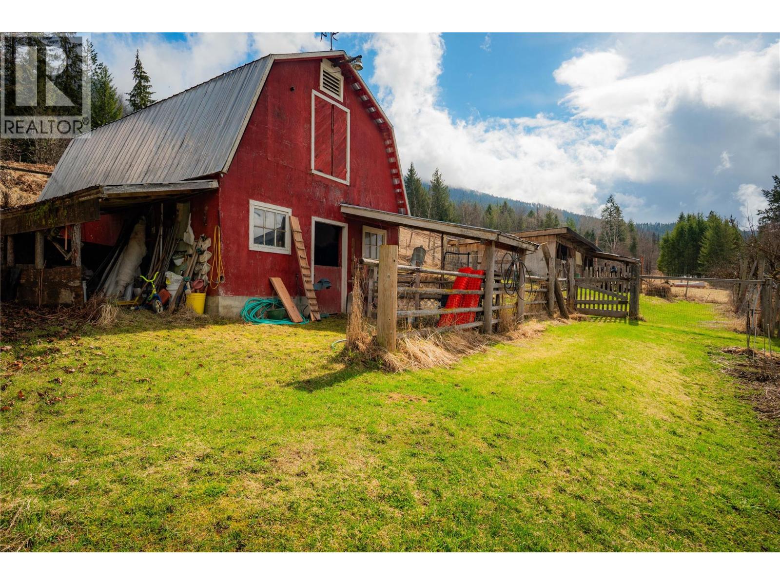6943 Kanigan Road, Appledale, British Columbia  V0G 2J0 - Photo 85 - 10372926