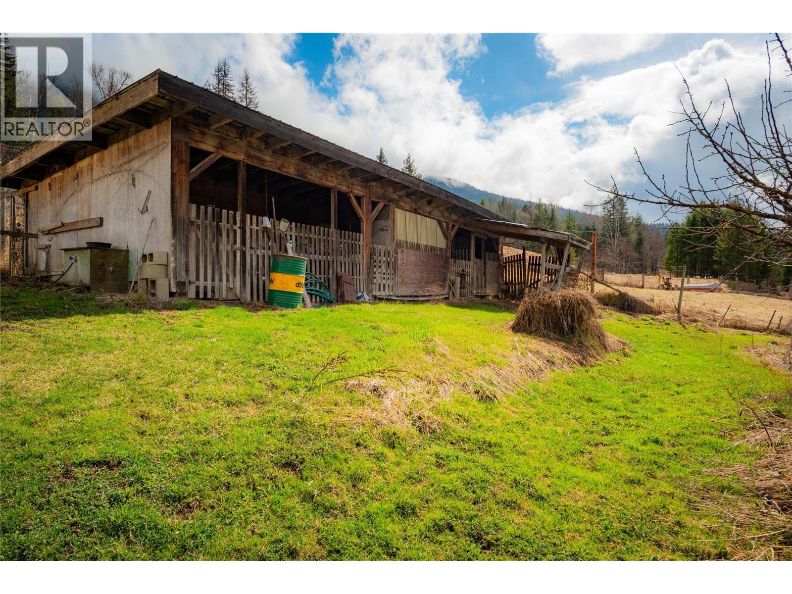 6943 Kanigan Road, Appledale, British Columbia  V0G 2J0 - Photo 88 - 10372926