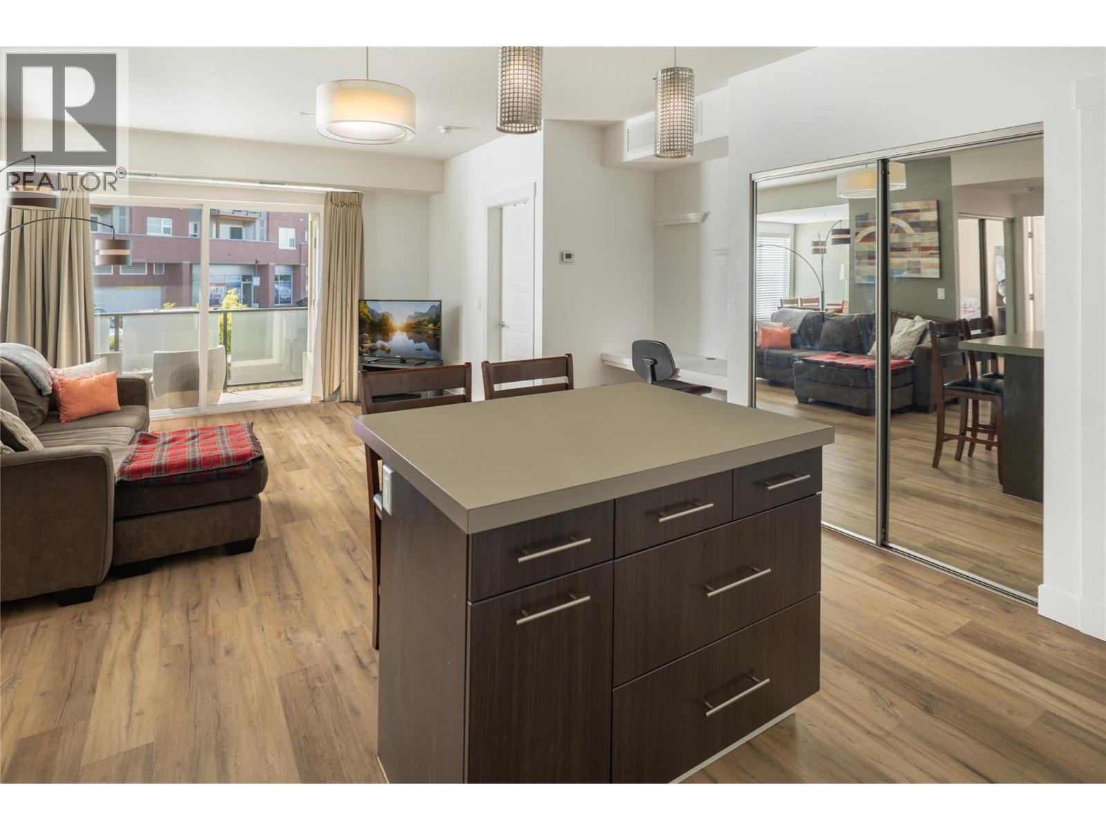 985 Academy Way Unit# 208, Kelowna, British Columbia  V1V 3C8 - Photo 2 - 10372825