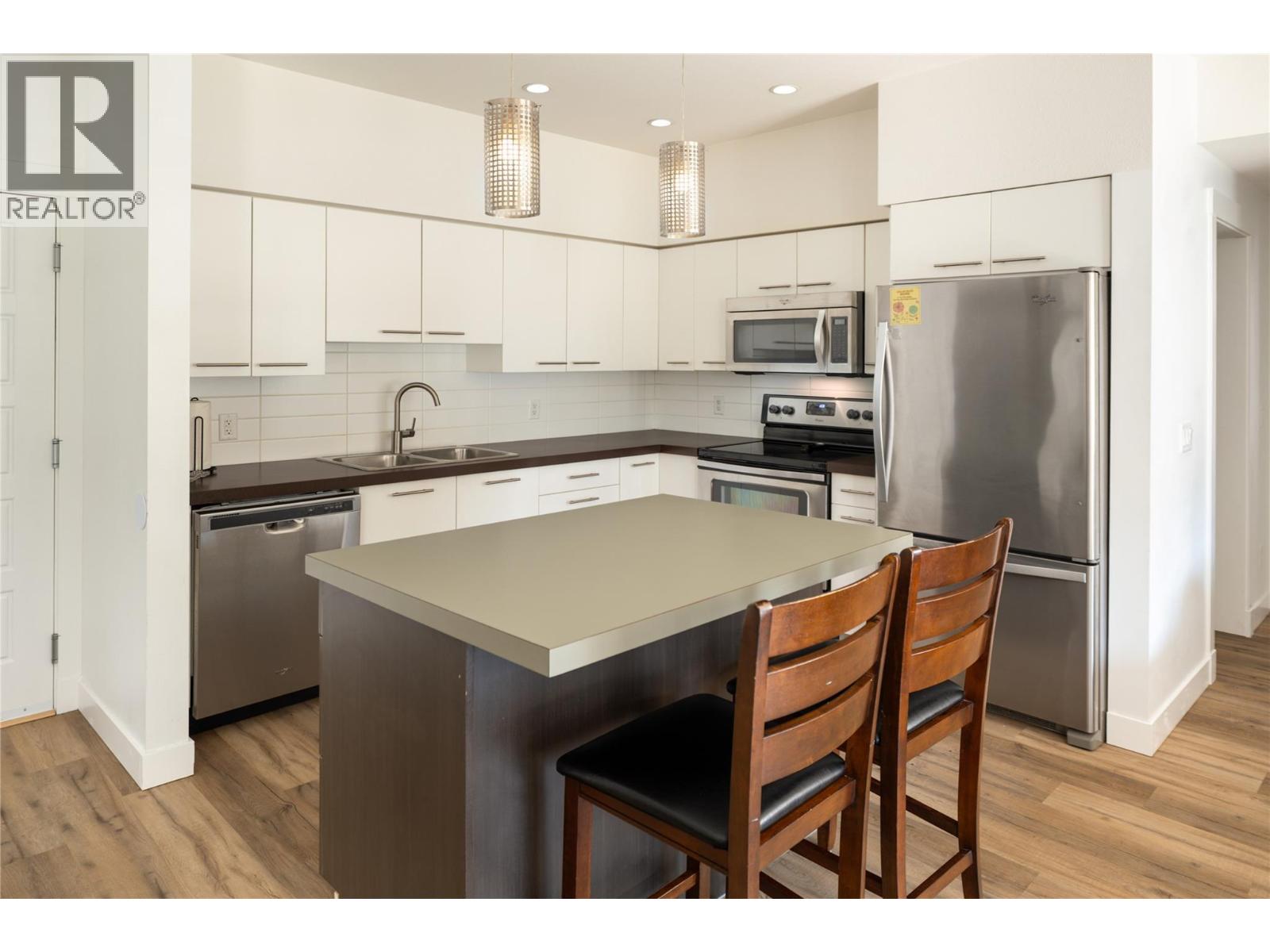 985 Academy Way Unit# 208, Kelowna, British Columbia  V1V 3C8 - Photo 3 - 10372825