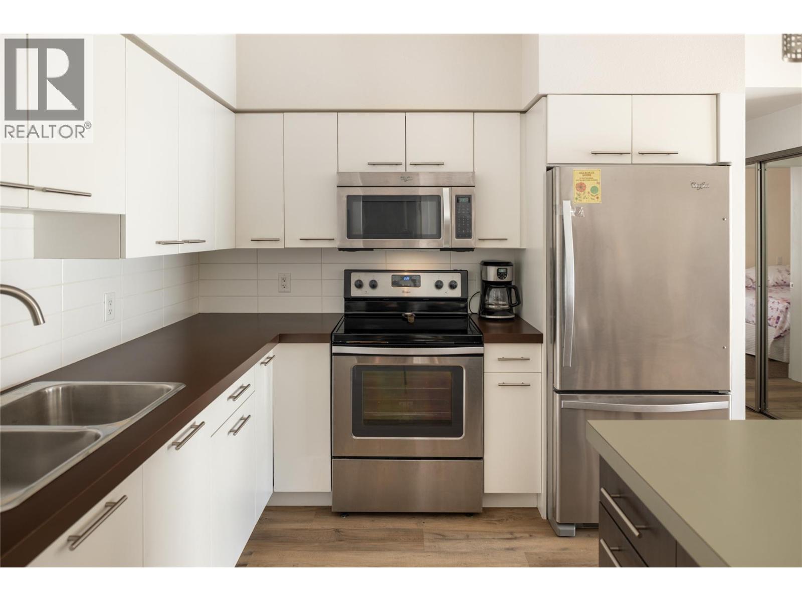 985 Academy Way Unit# 208, Kelowna, British Columbia  V1V 3C8 - Photo 4 - 10372825