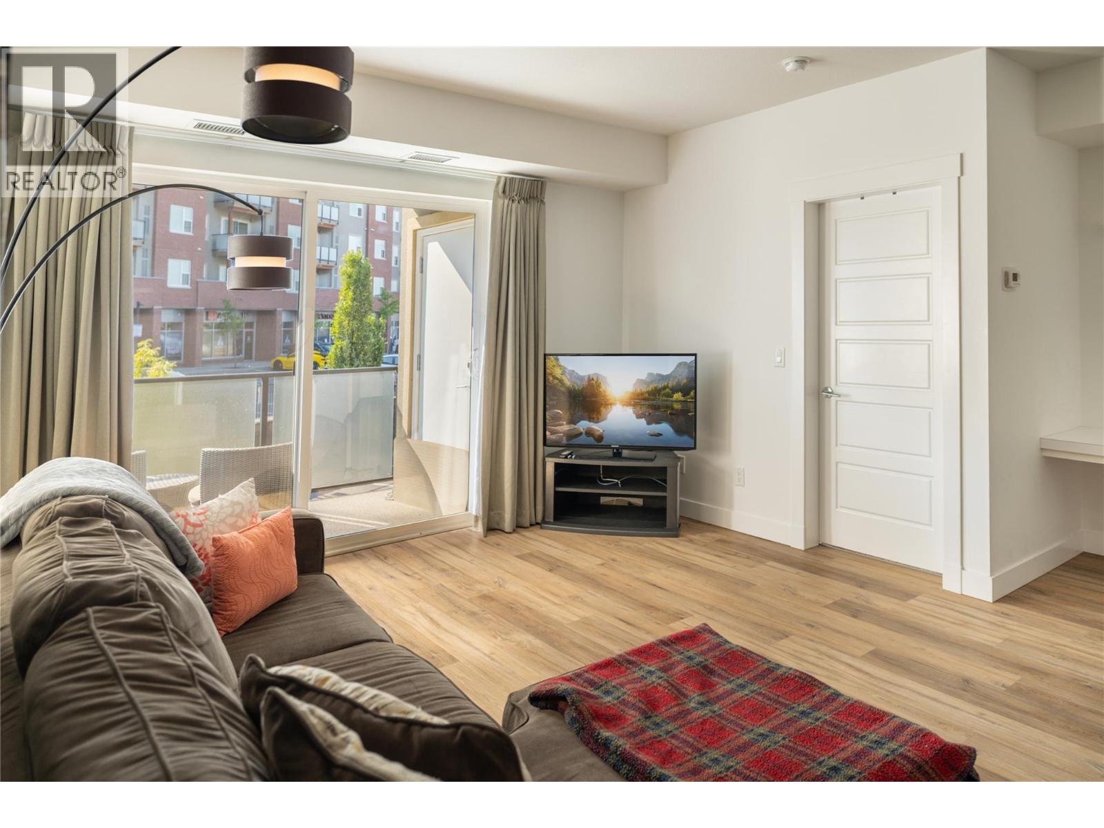 985 Academy Way Unit# 208, Kelowna, British Columbia  V1V 3C8 - Photo 9 - 10372825