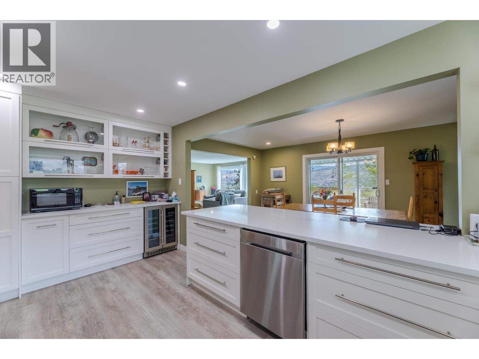 101 Knippelberg Road, Oliver, British Columbia  V0H 1T5 - Photo 11 - 10372987