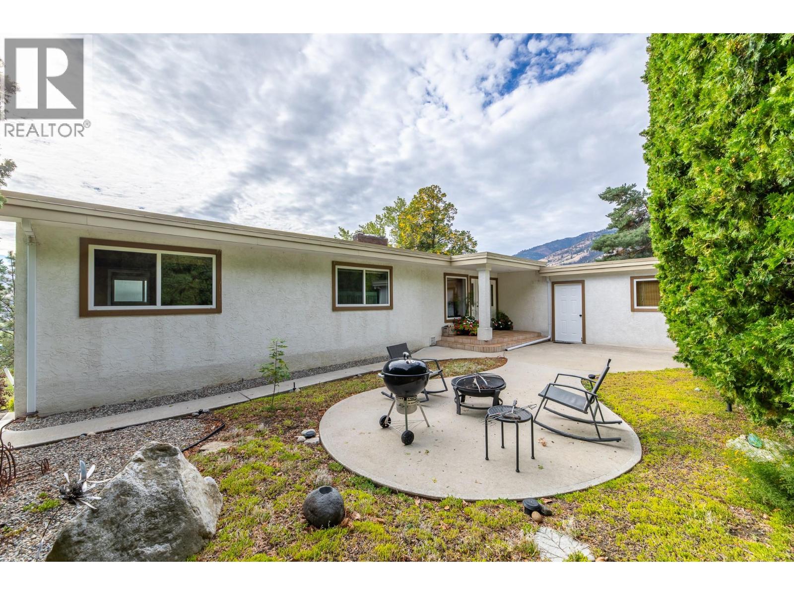 101 Knippelberg Road, Oliver, British Columbia  V0H 1T5 - Photo 35 - 10372987