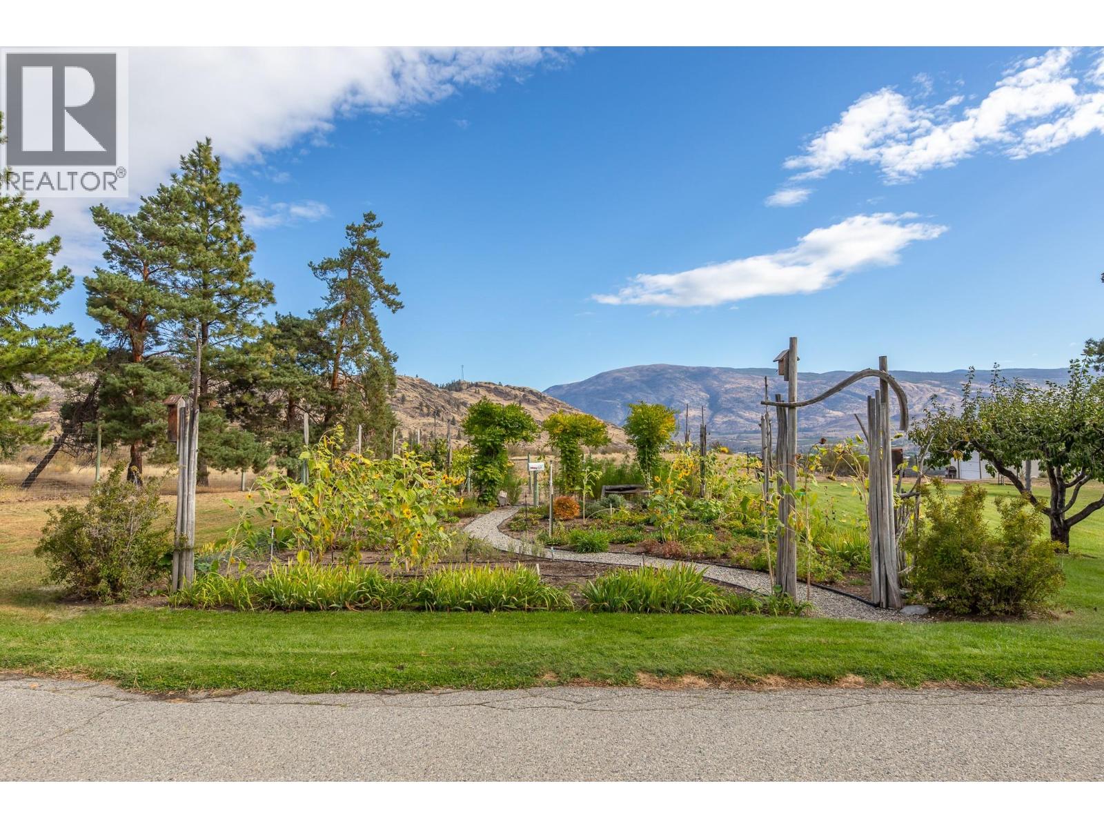 101 Knippelberg Road, Oliver, British Columbia  V0H 1T5 - Photo 45 - 10372987