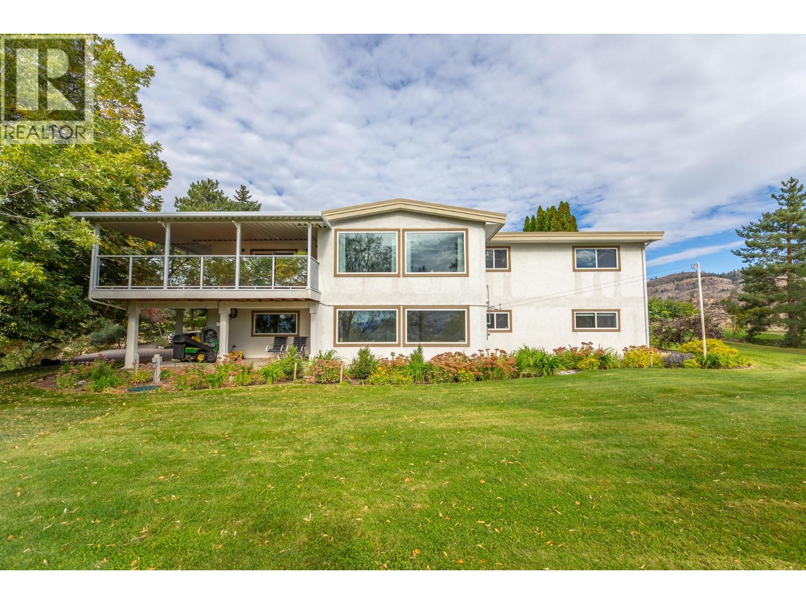 101 Knippelberg Road, Oliver, British Columbia  V0H 1T5 - Photo 5 - 10372987