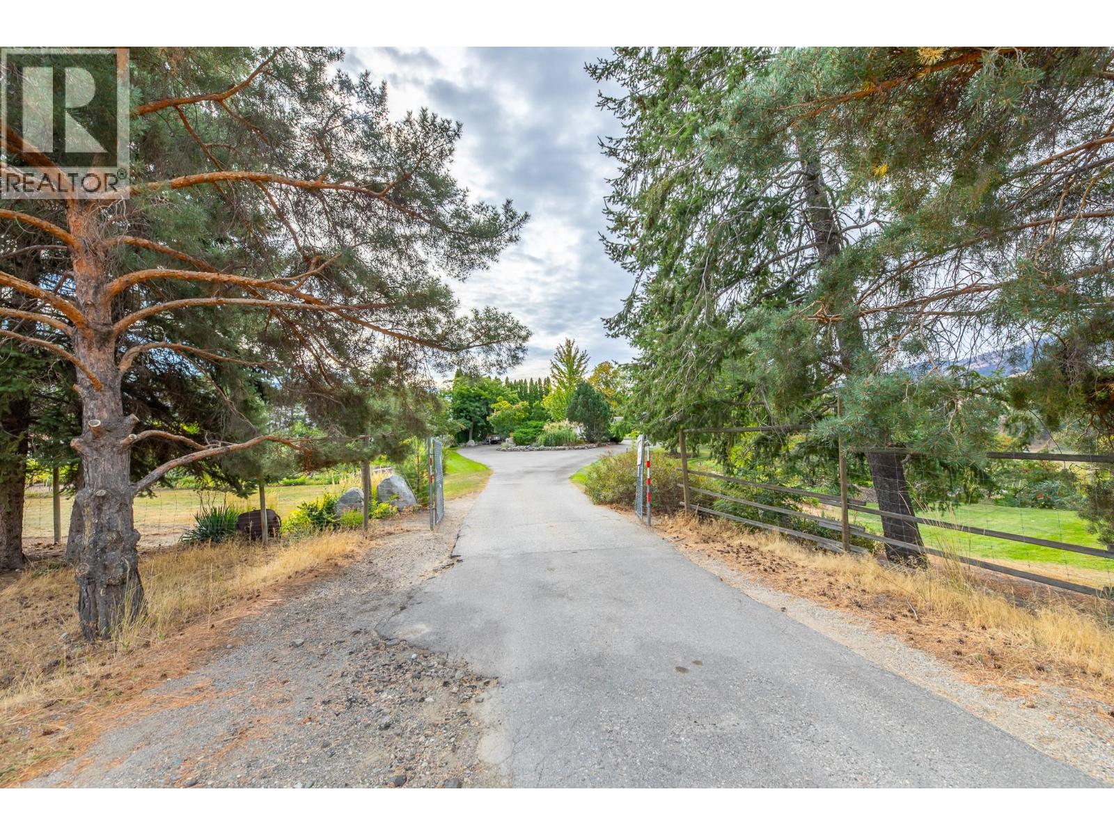 101 Knippelberg Road, Oliver, British Columbia  V0H 1T5 - Photo 58 - 10372987