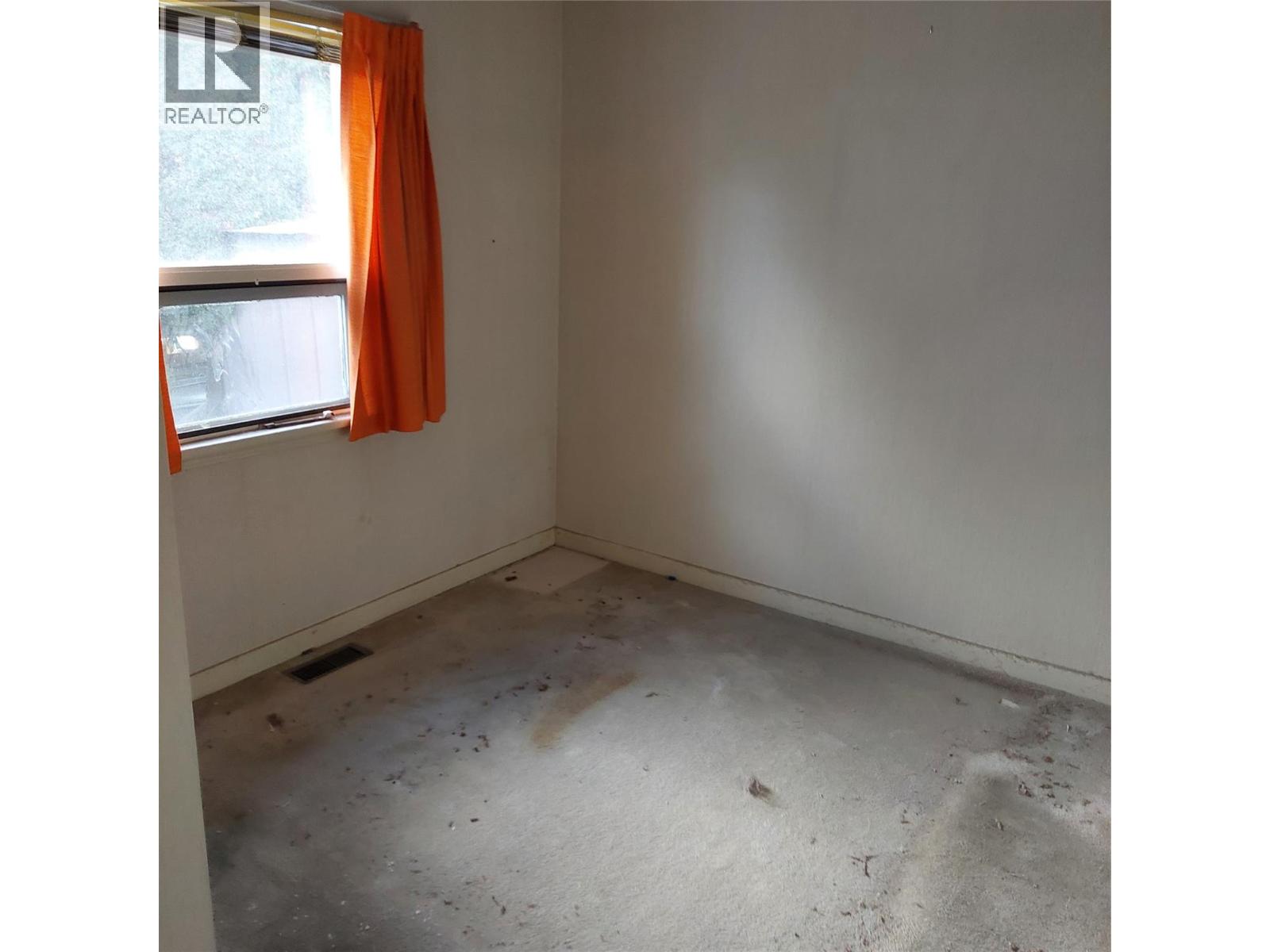 3220 35 Street, Vernon, British Columbia  V1T 6B7 - Photo 6 - 10372907