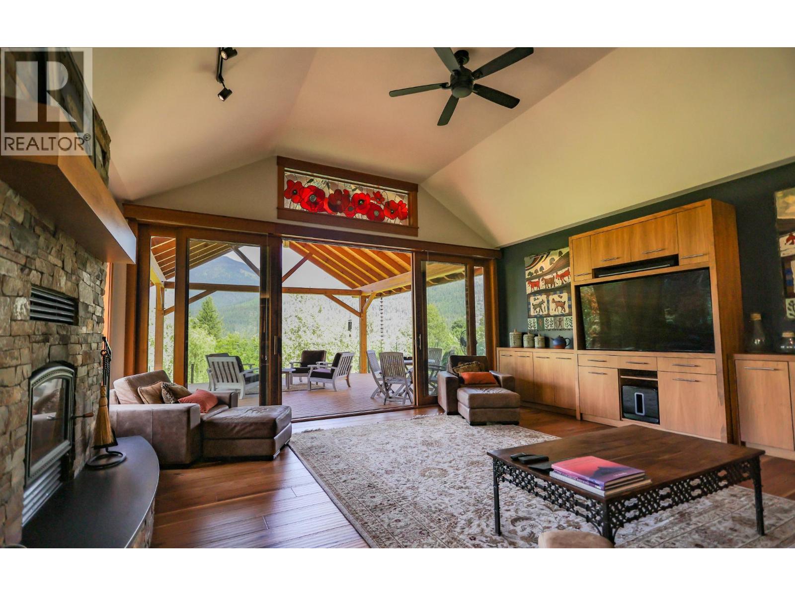 6890 Harrop-Procter Road, Harrop, British Columbia  V1L 6R2 - Photo 18 - 10372962