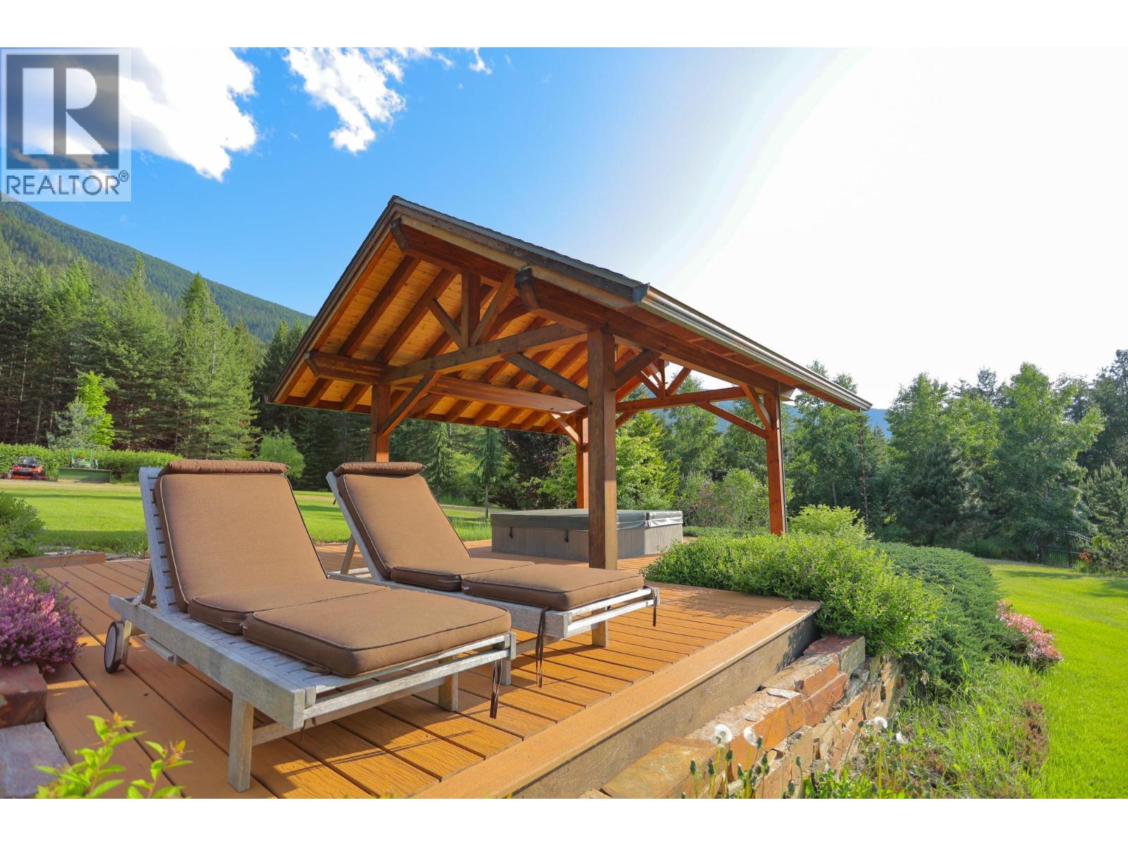 6890 Harrop-Procter Road, Harrop, British Columbia  V1L 6R2 - Photo 29 - 10372962