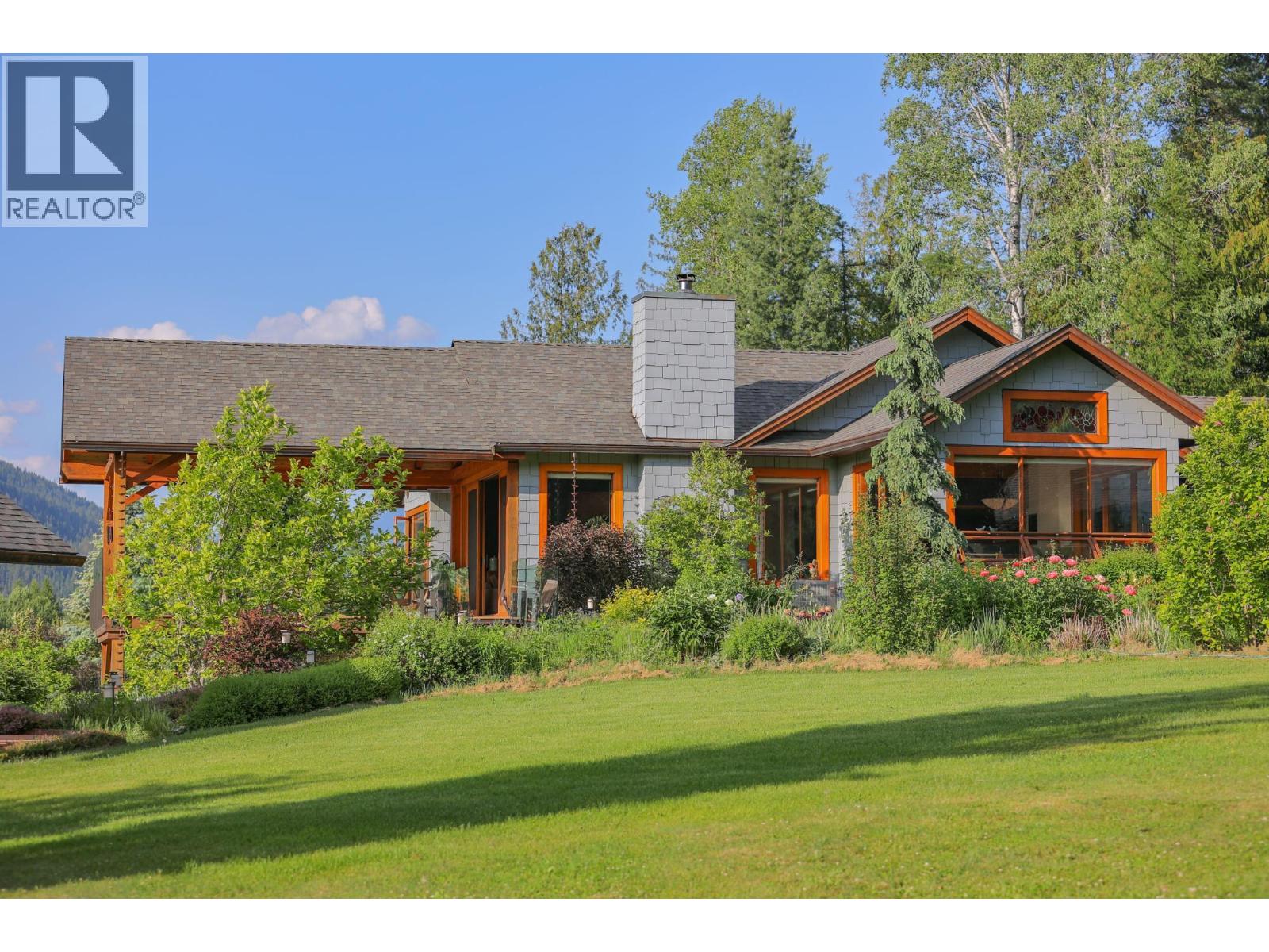 6890 Harrop-Procter Road, Harrop, British Columbia  V1L 6R2 - Photo 40 - 10372962