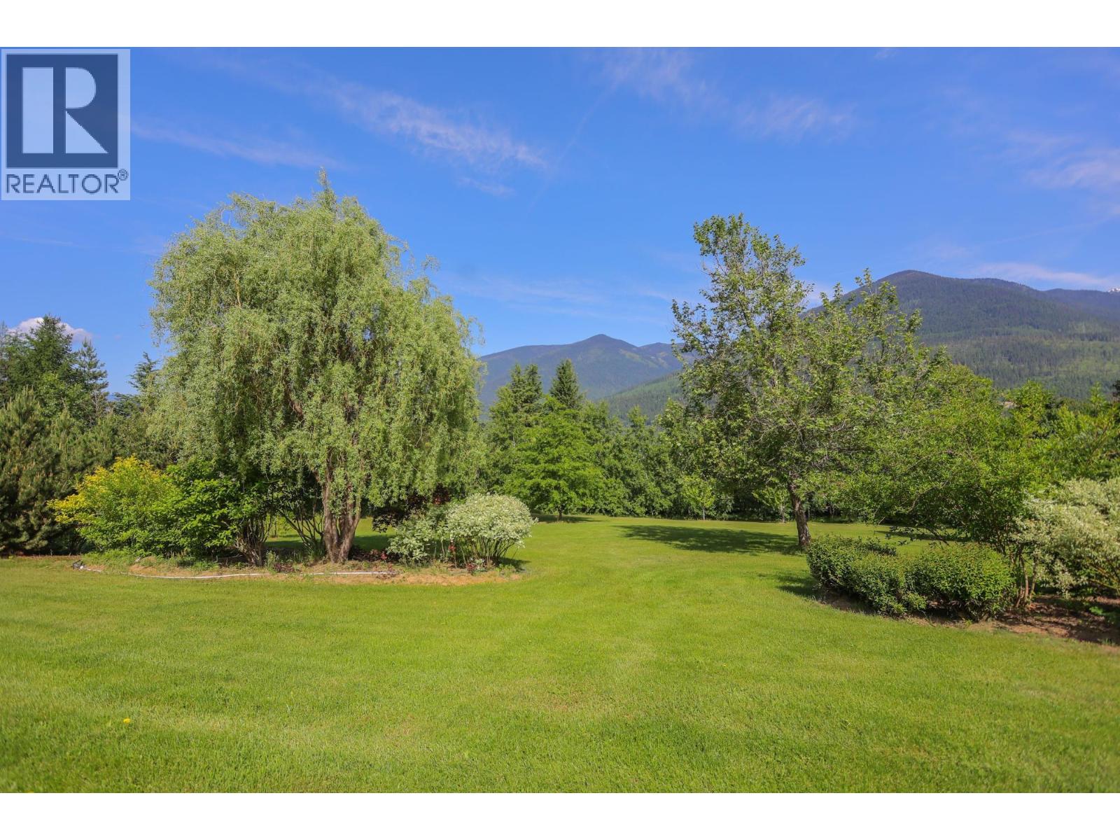 6890 Harrop-Procter Road, Harrop, British Columbia  V1L 6R2 - Photo 46 - 10372962