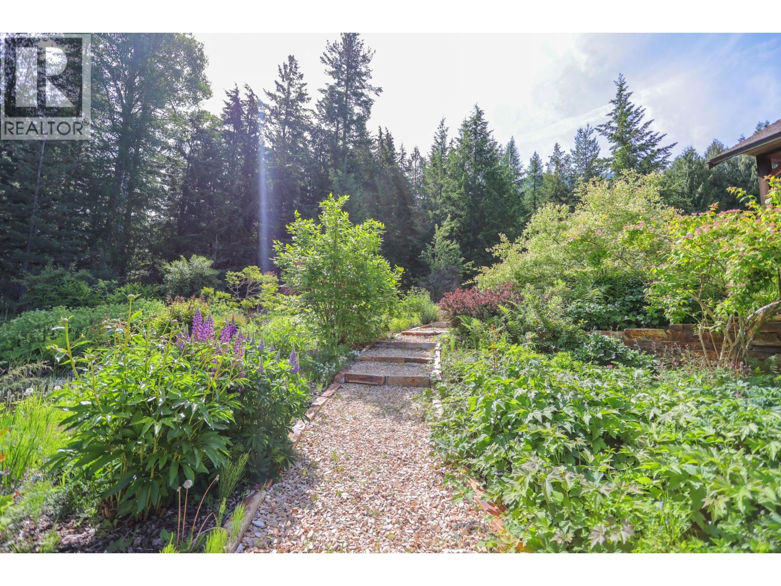 6890 Harrop-Procter Road, Harrop, British Columbia  V1L 6R2 - Photo 48 - 10372962