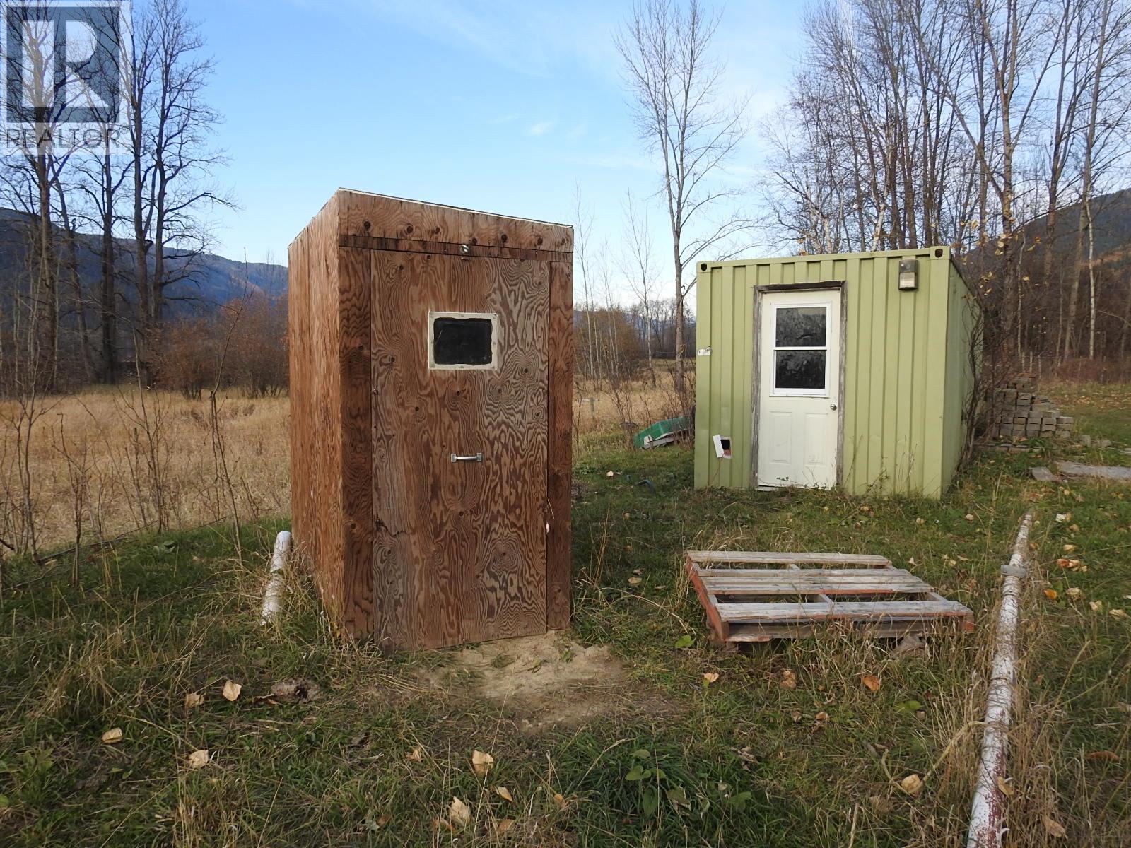 110 Parsons Road, Mara, British Columbia  V0E 2K0 - Photo 17 - 10372996