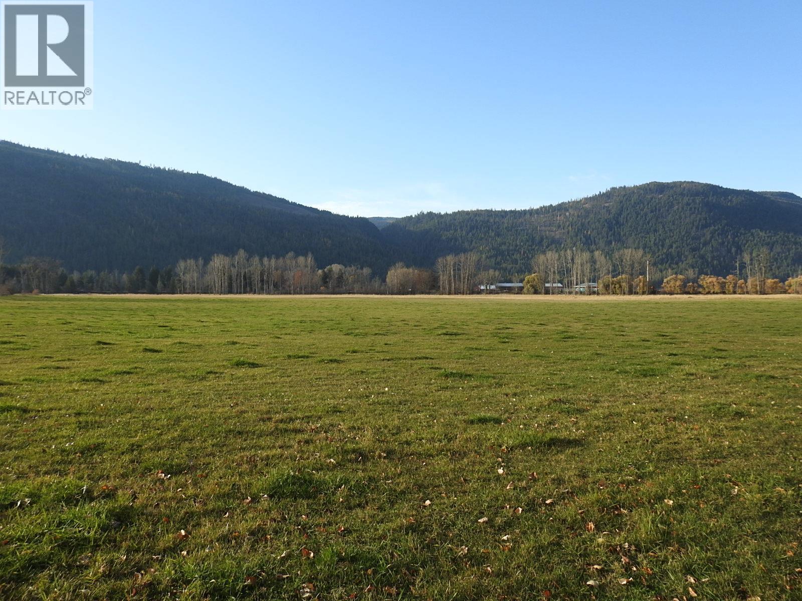 110 Parsons Road, Mara, British Columbia  V0E 2K0 - Photo 2 - 10372996
