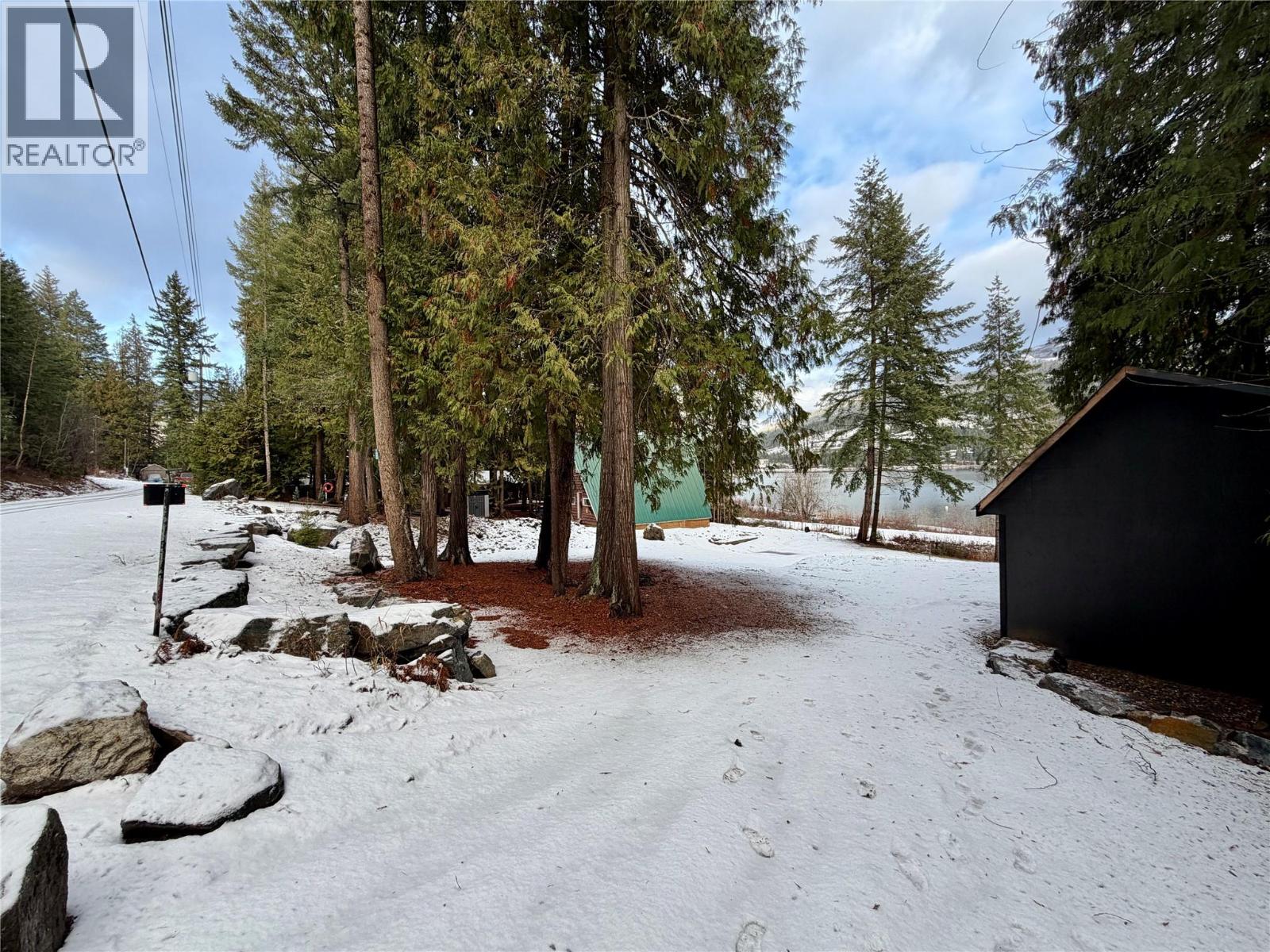 9884 Mara West Road, Sicamous, British Columbia  V0E 2V3 - Photo 12 - 10372881