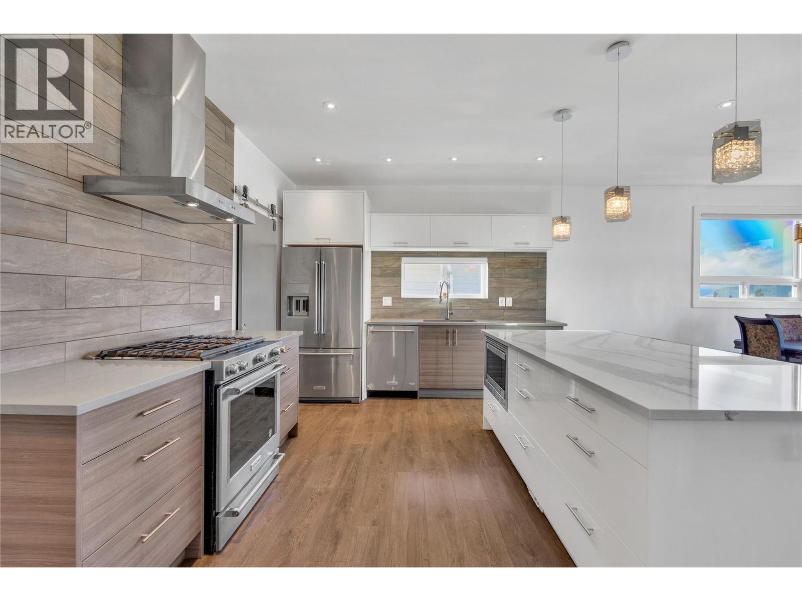 186 Avery Place, Penticton, British Columbia  V2A 0B4 - Photo 4 - 10372990