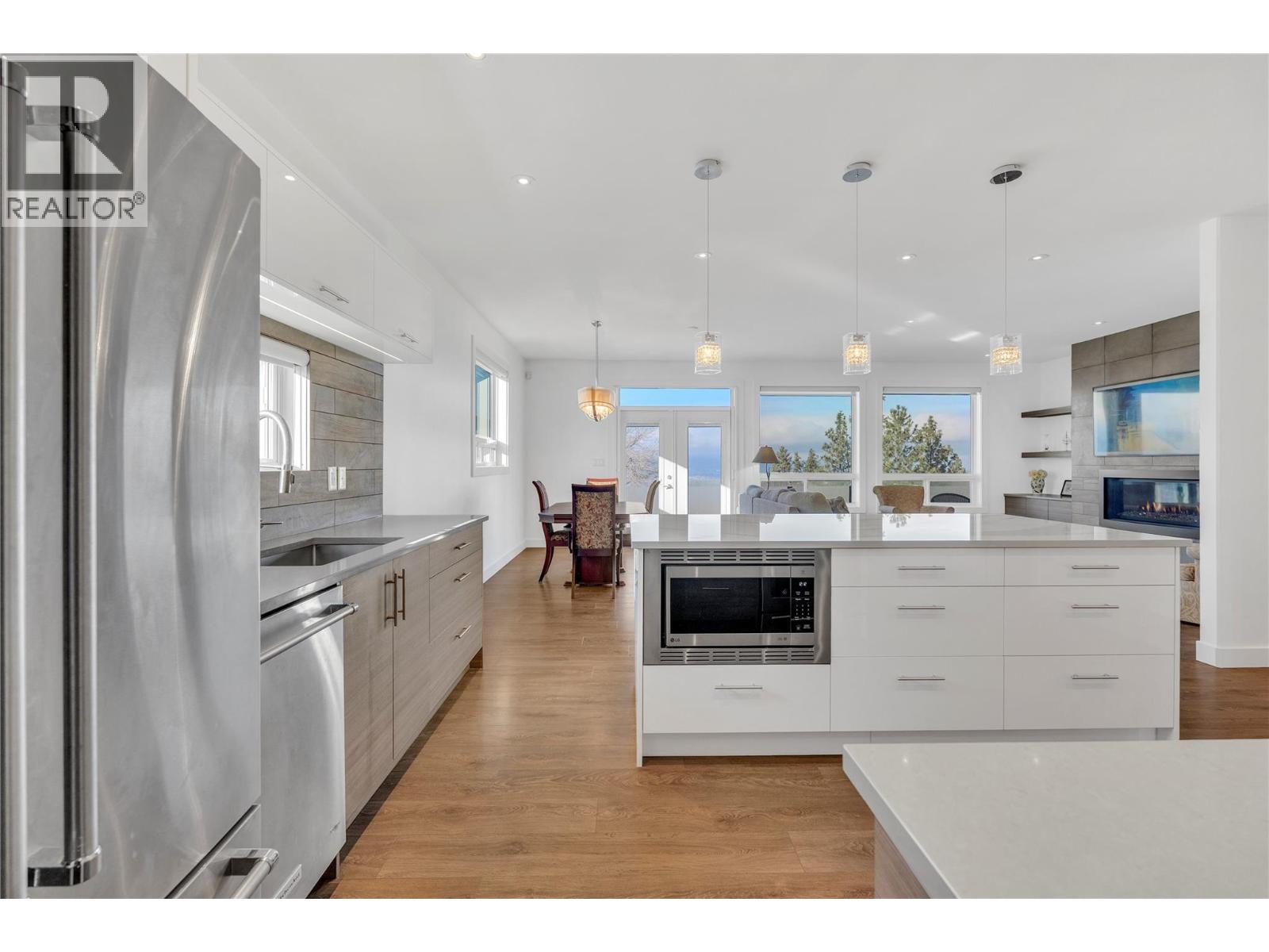 186 Avery Place, Penticton, British Columbia  V2A 0B4 - Photo 5 - 10372990