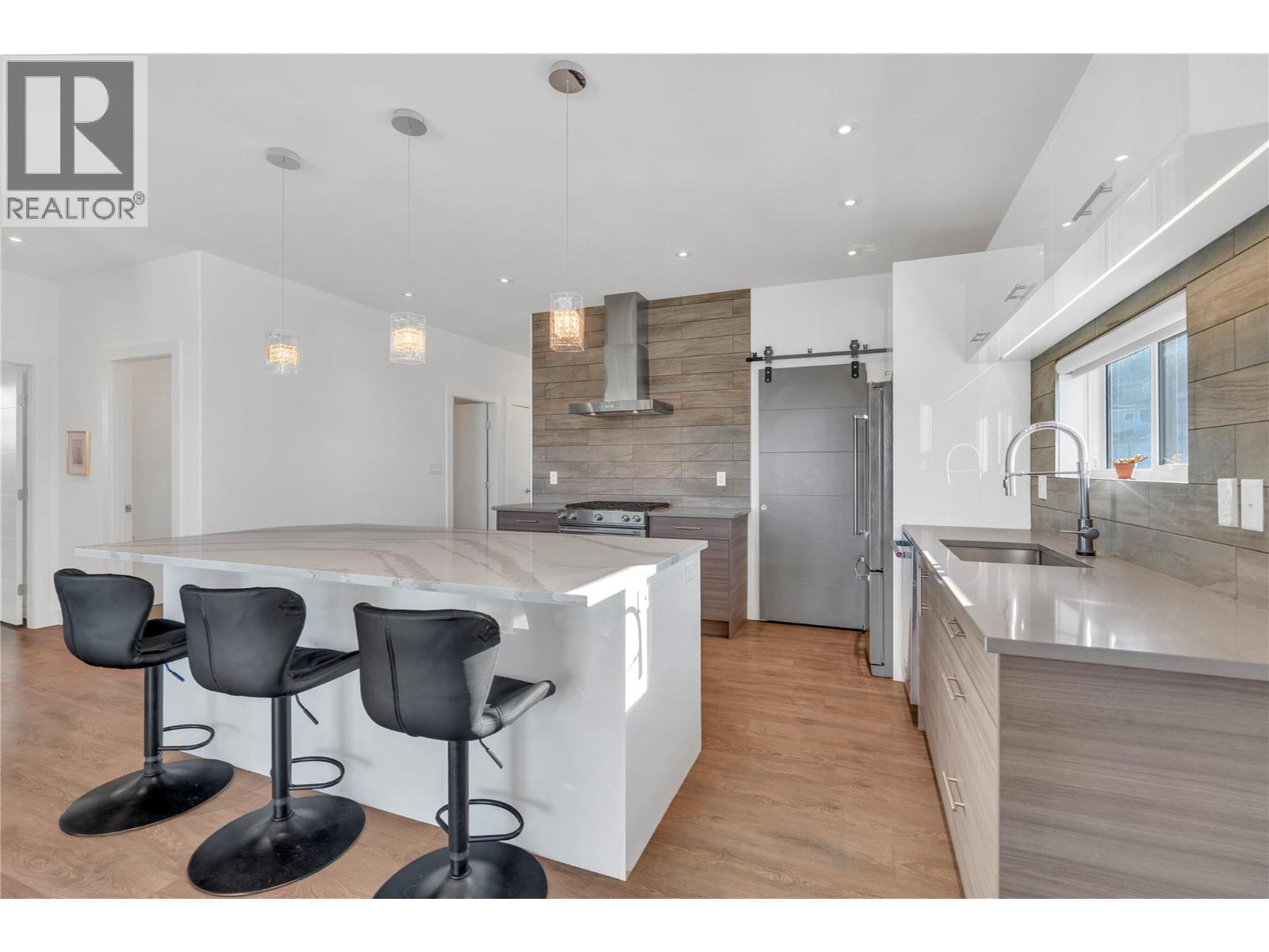 186 Avery Place, Penticton, British Columbia  V2A 0B4 - Photo 9 - 10372990