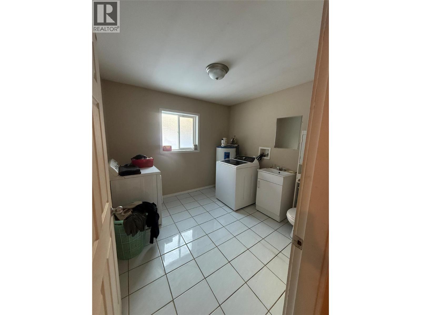 1925 Mcdaniels Road, Castlegar, British Columbia  V1N 4T2 - Photo 11 - 10372634